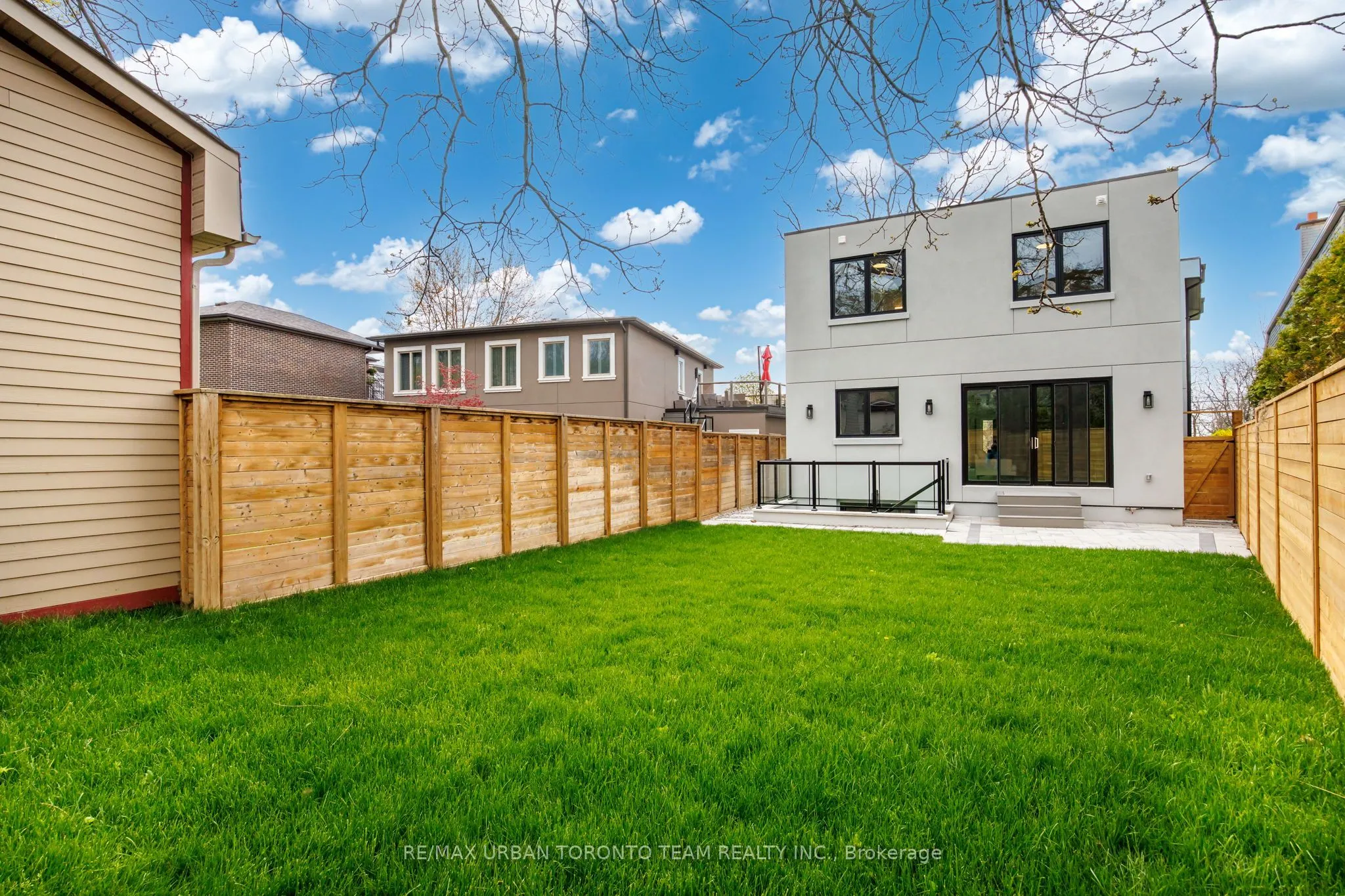 4 Drake Crescent
