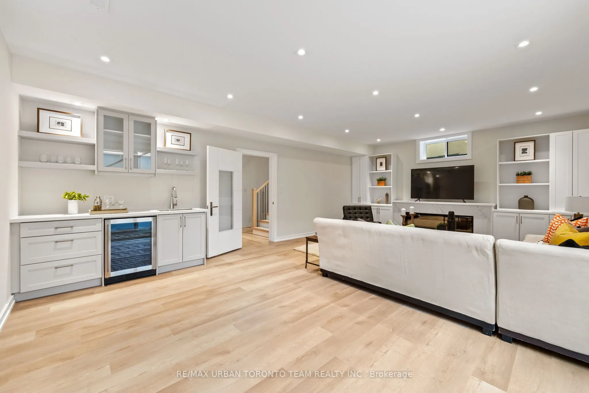 4 Drake Crescent