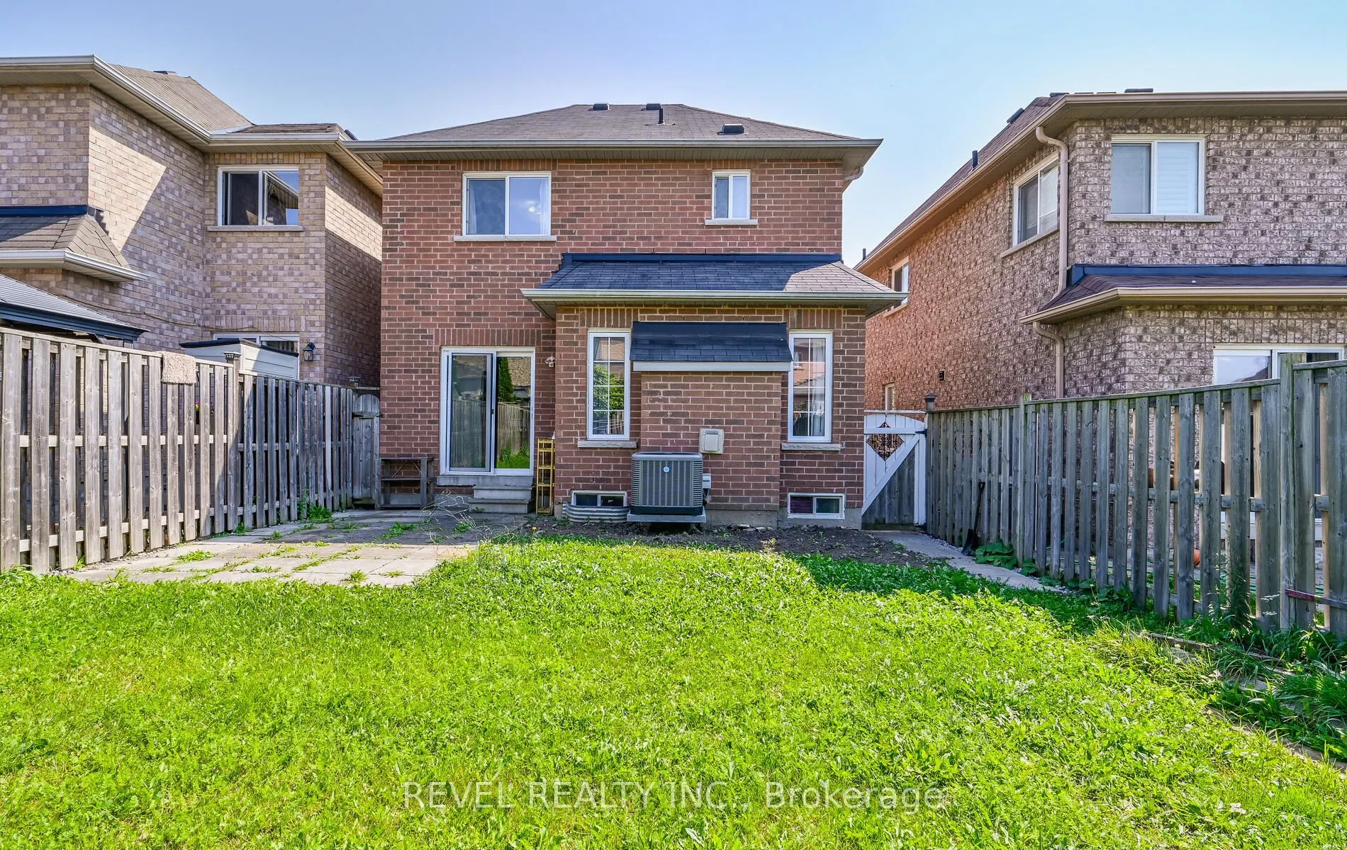 91 Oceanpearl Crescent