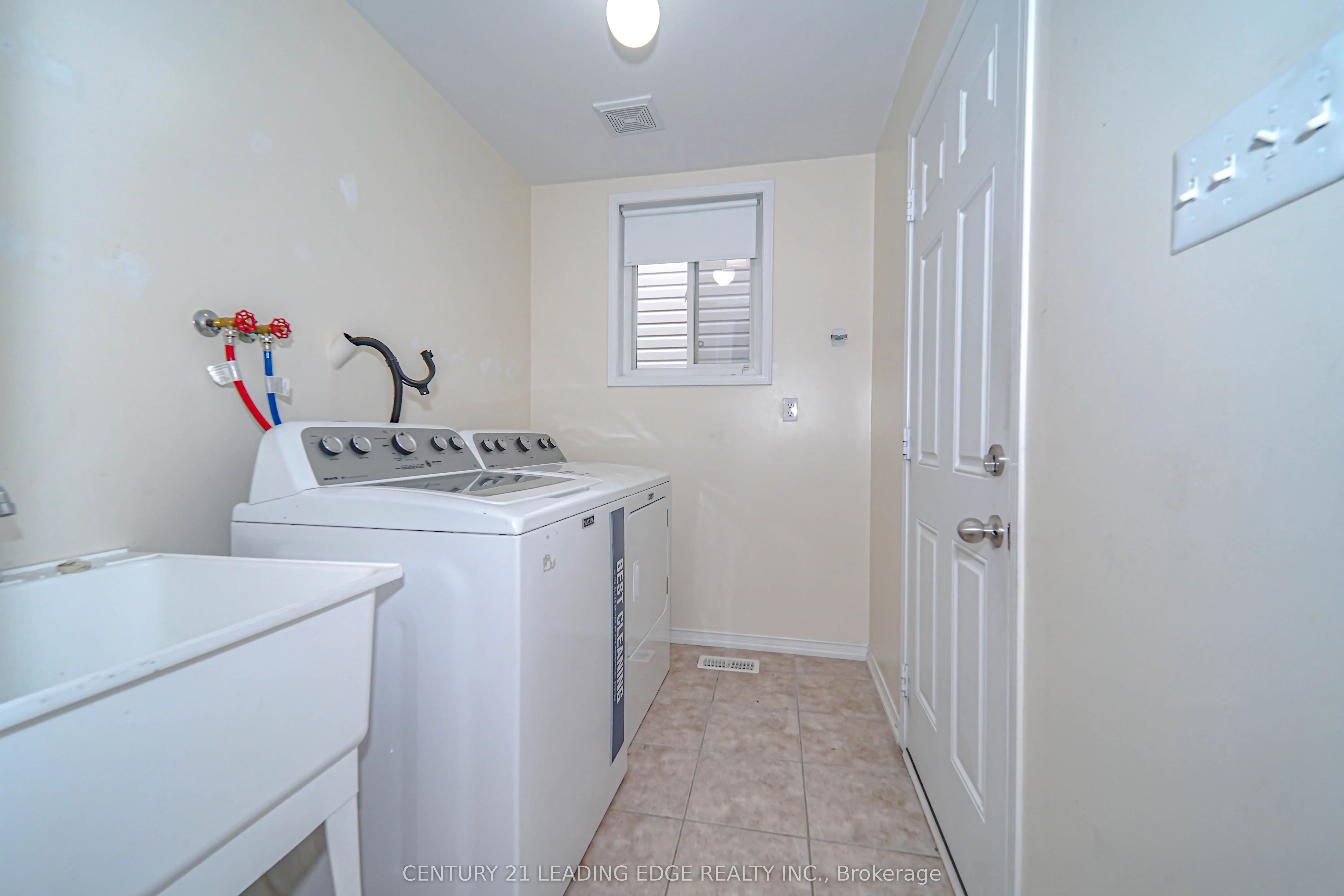 1943 Arborwood Drive