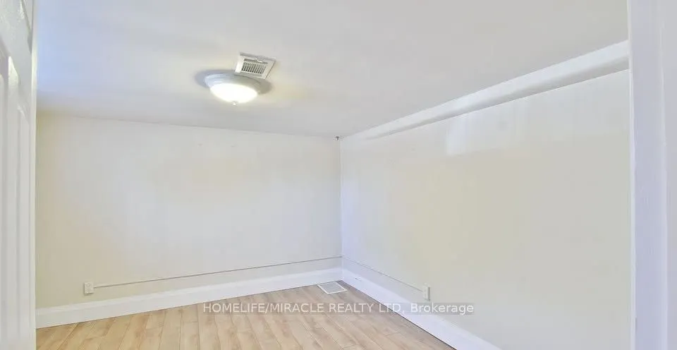 584 Montgomery Street