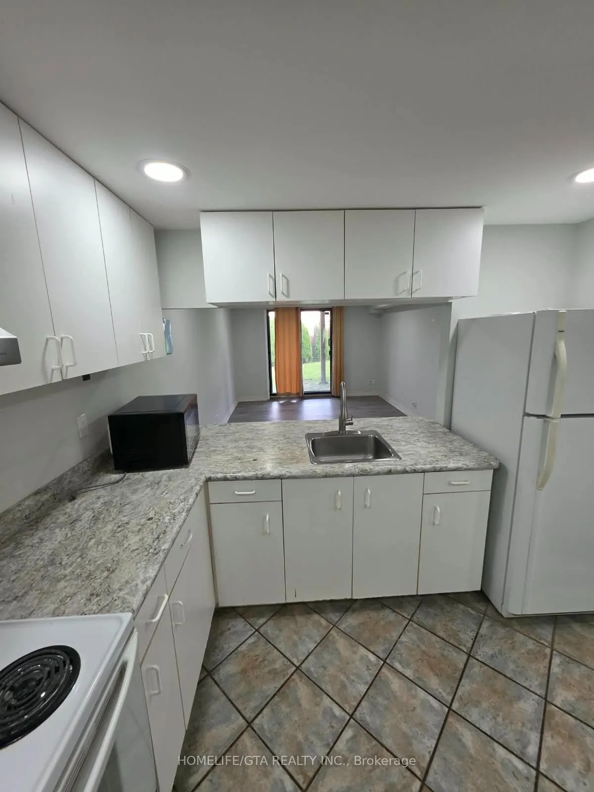 214 Ravenscroft Road #Basement