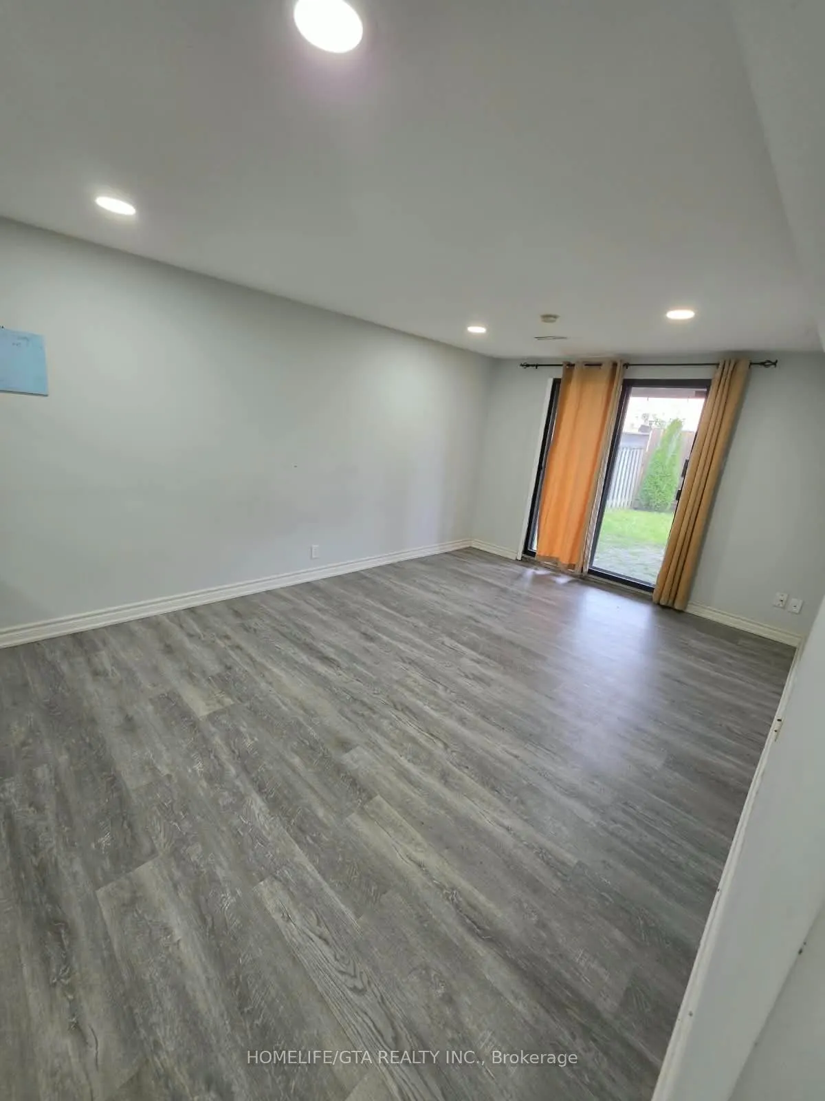 214 Ravenscroft Road #Basement
