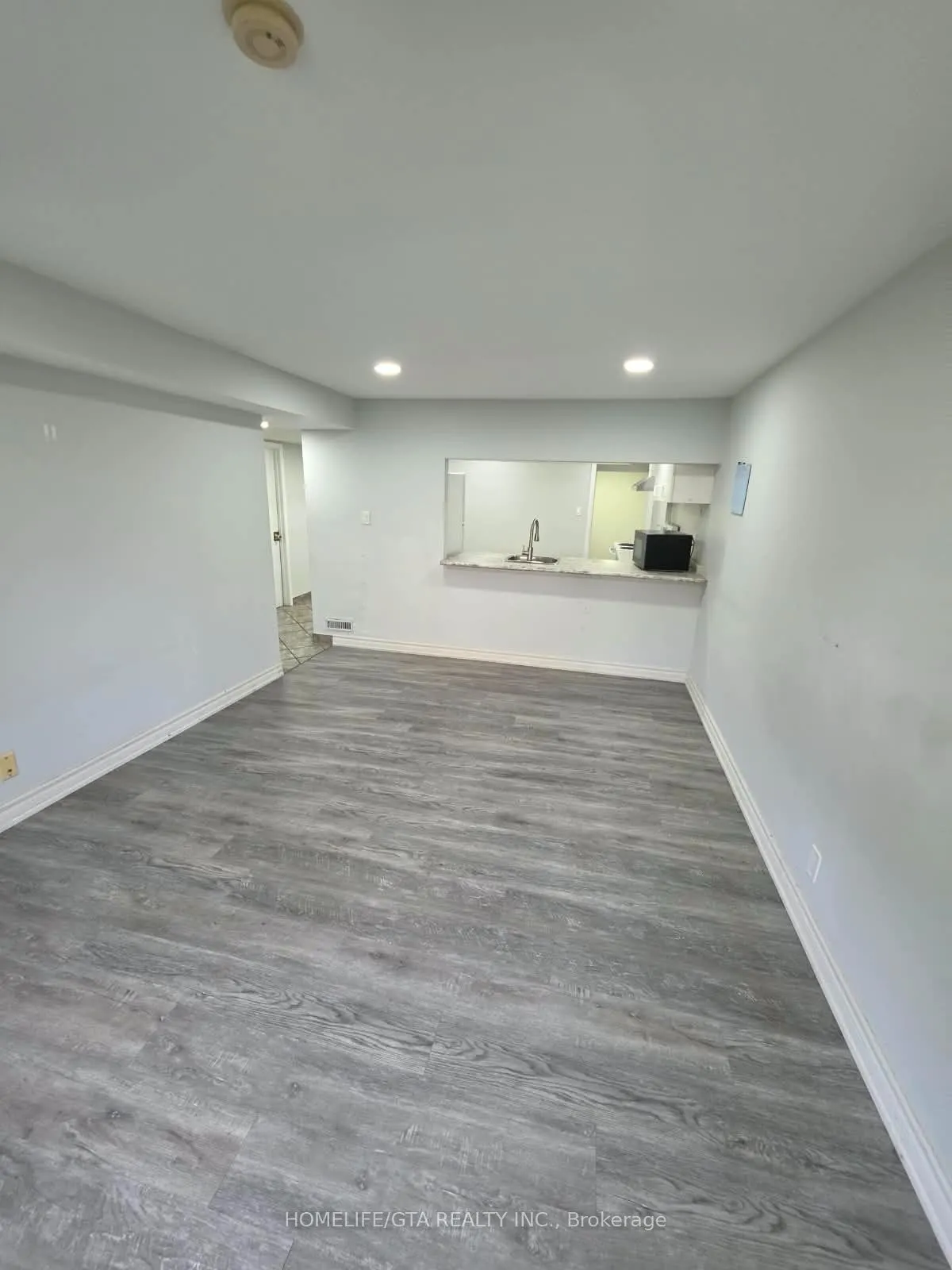 214 Ravenscroft Road #Basement