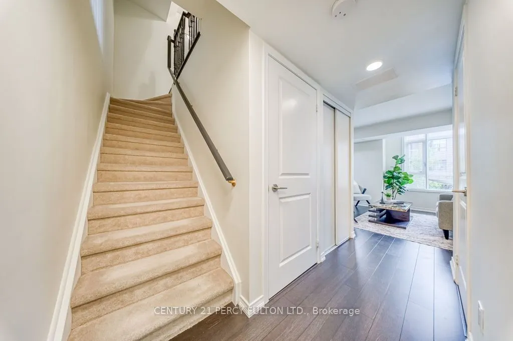 90 Orchid Place Drive #304