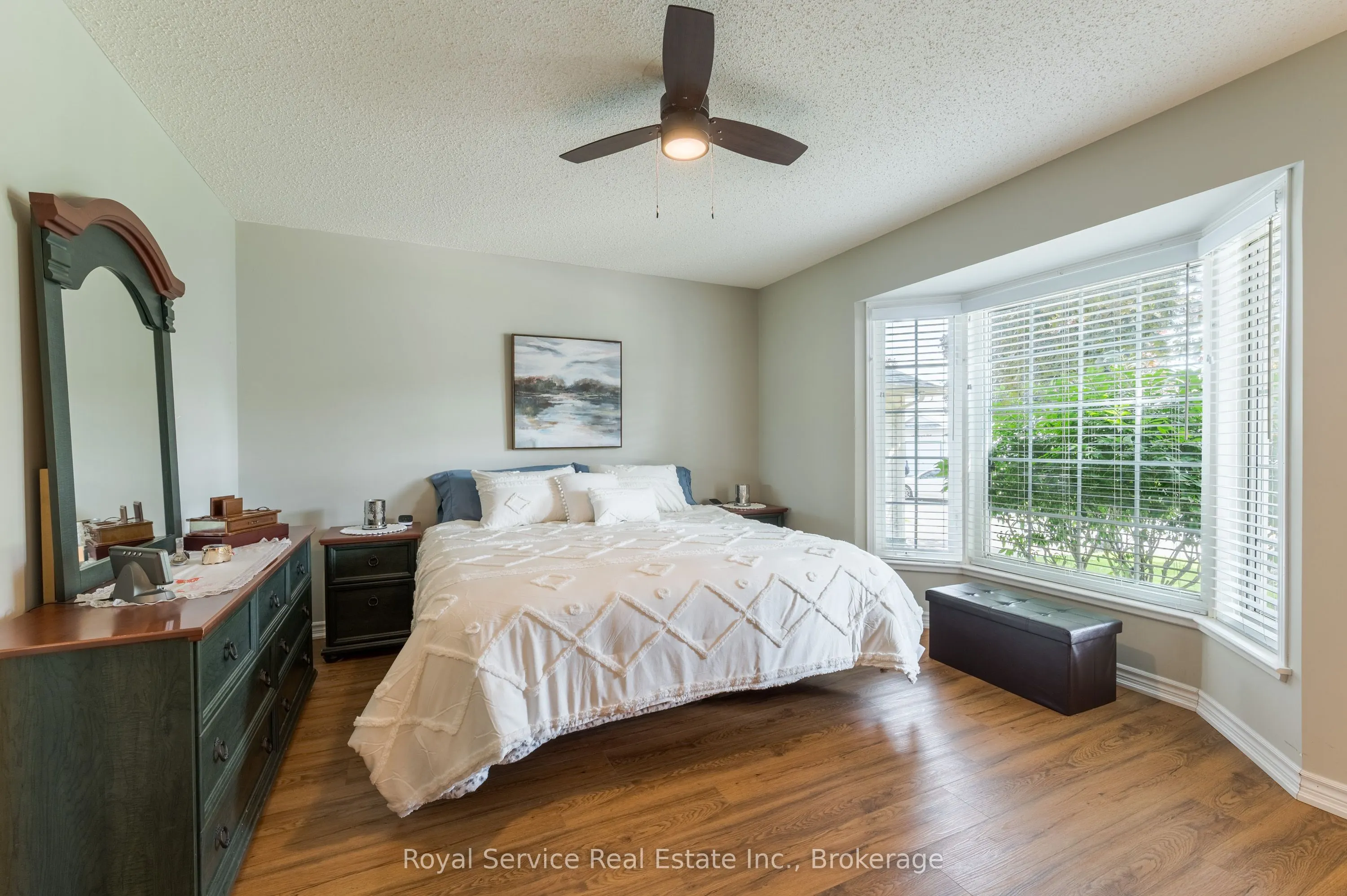 11 Algonquin Trail