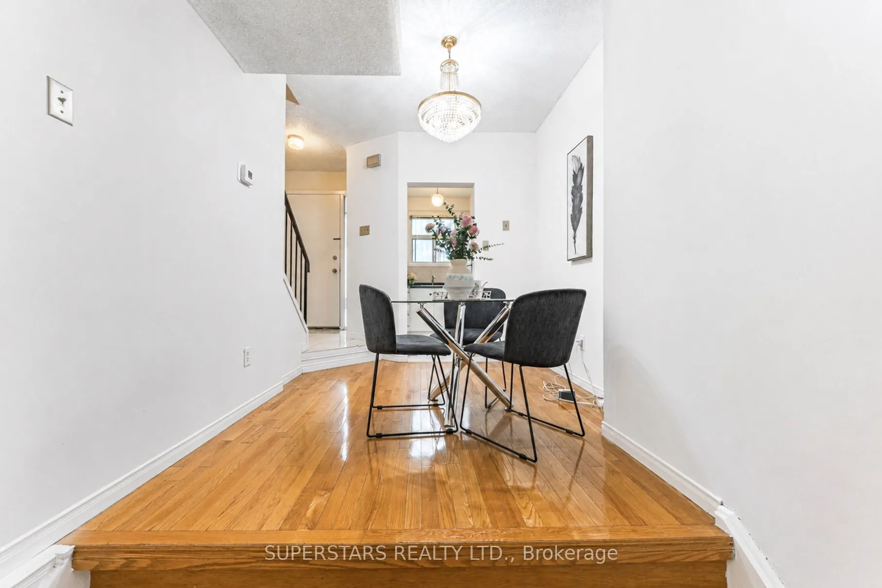 275 Broadview Avenue #10
