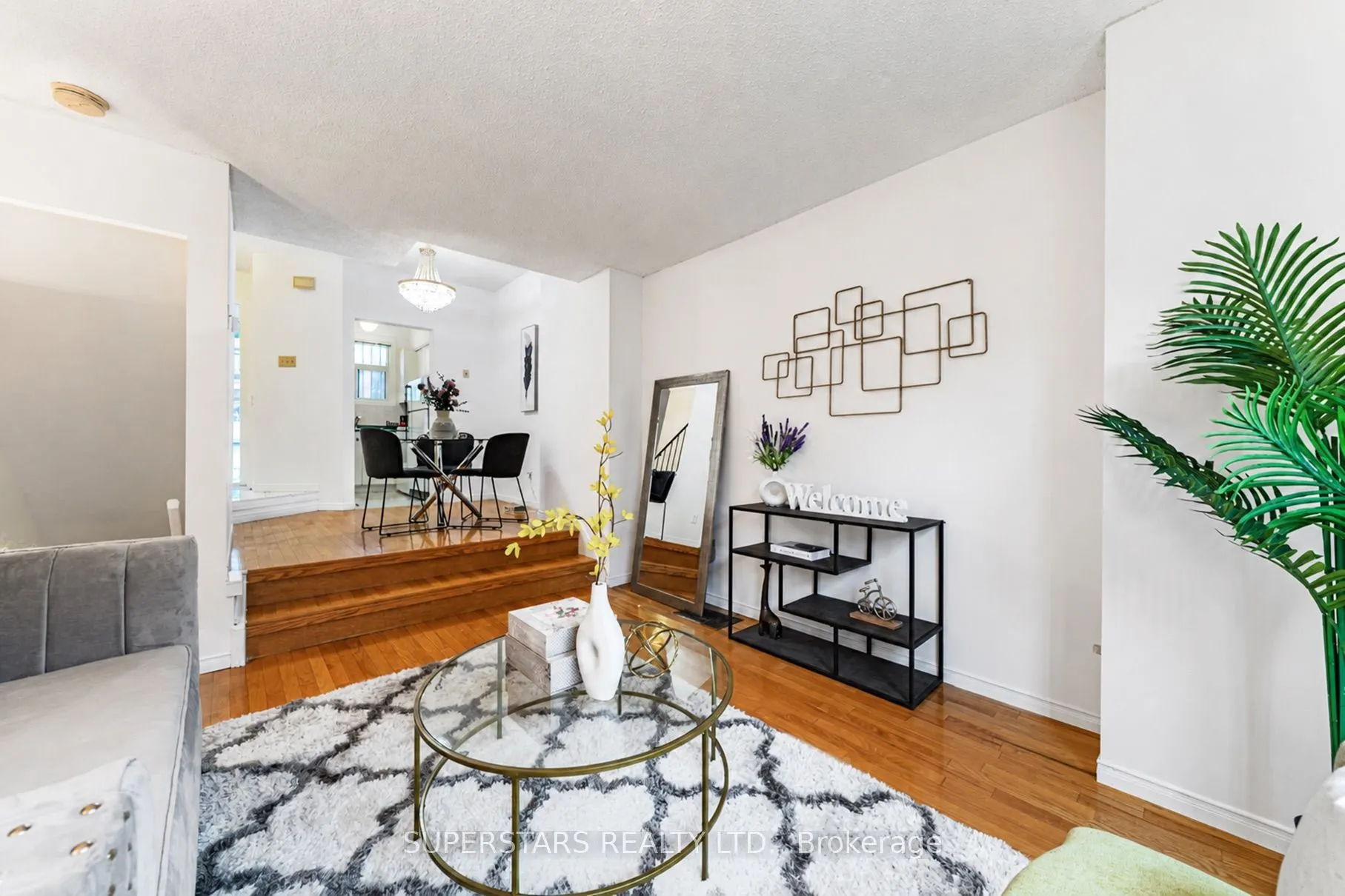 275 Broadview Avenue #10