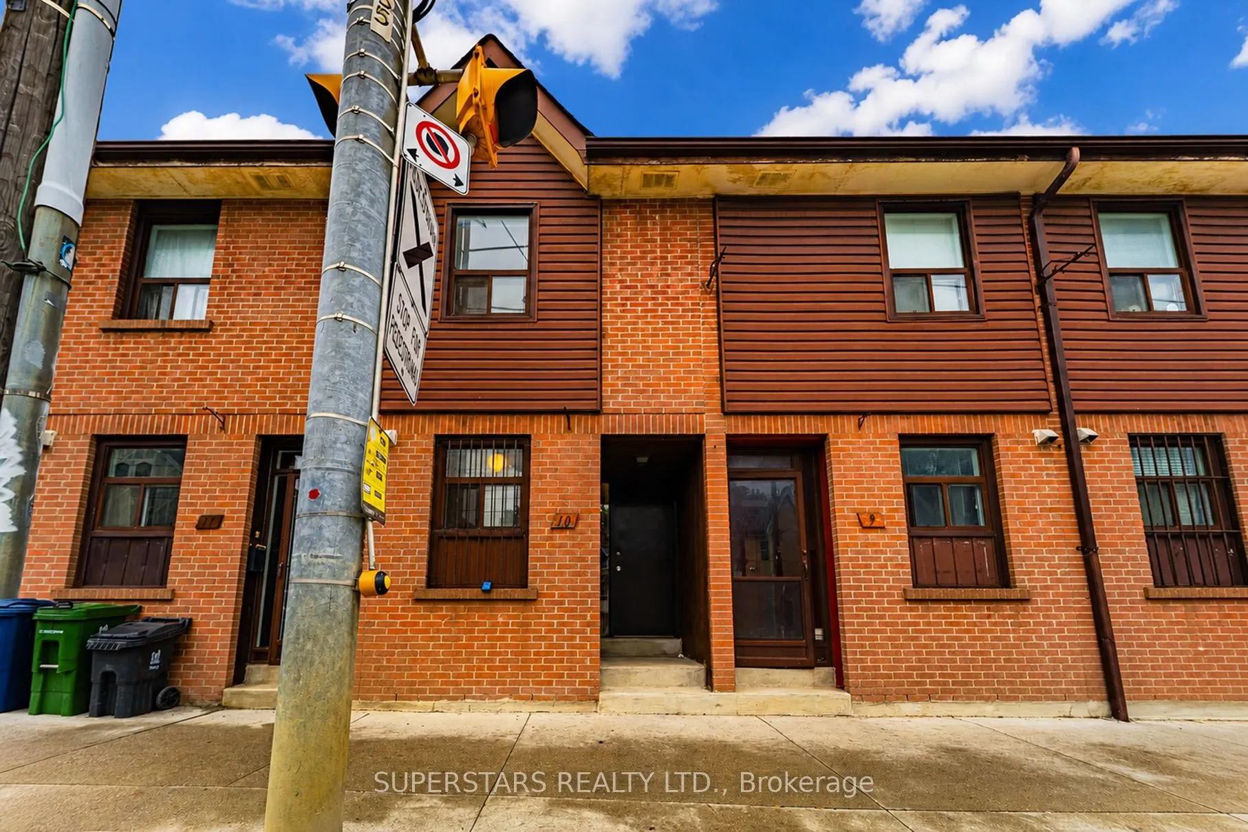 275 Broadview Avenue #10