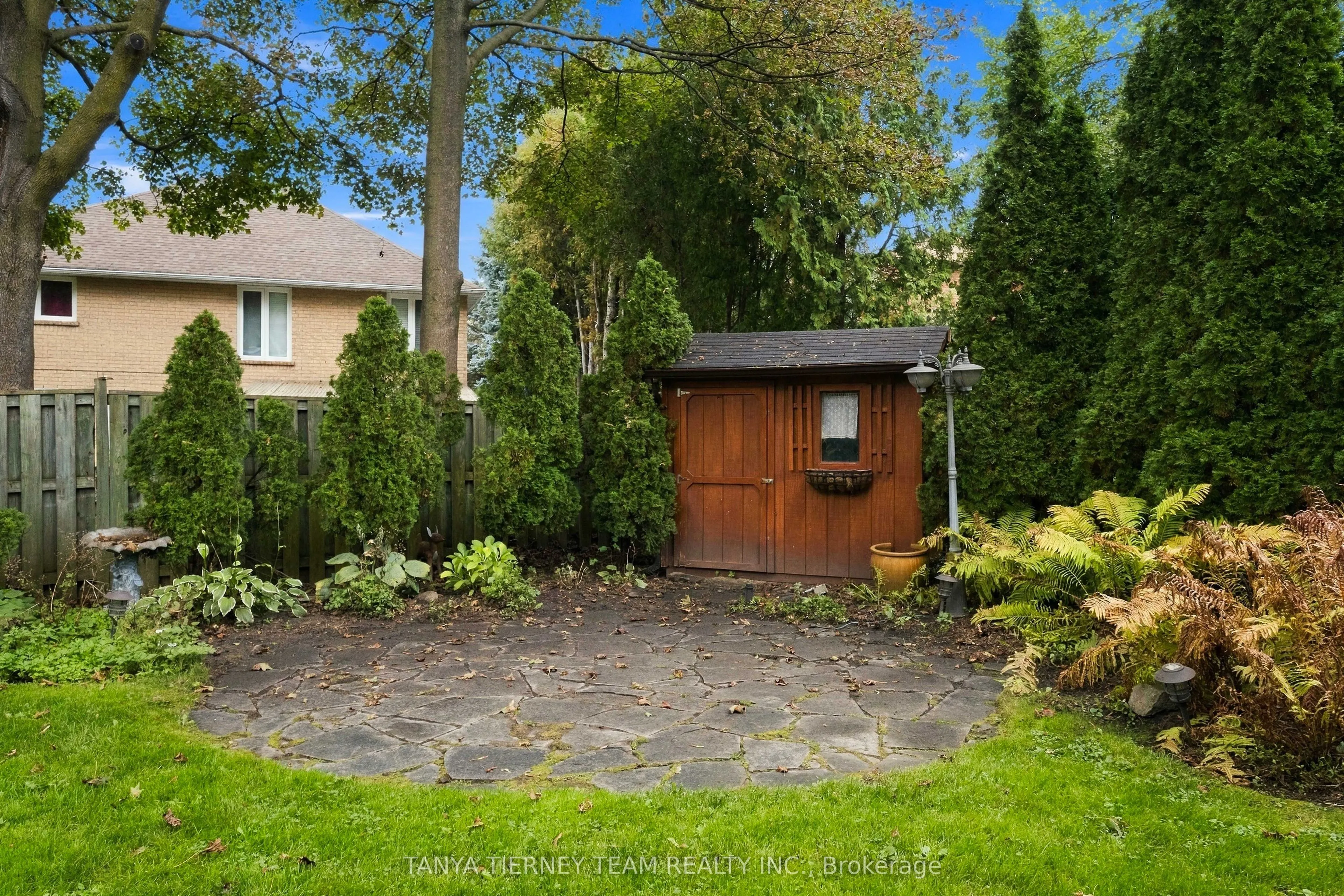 25 Coulton Court