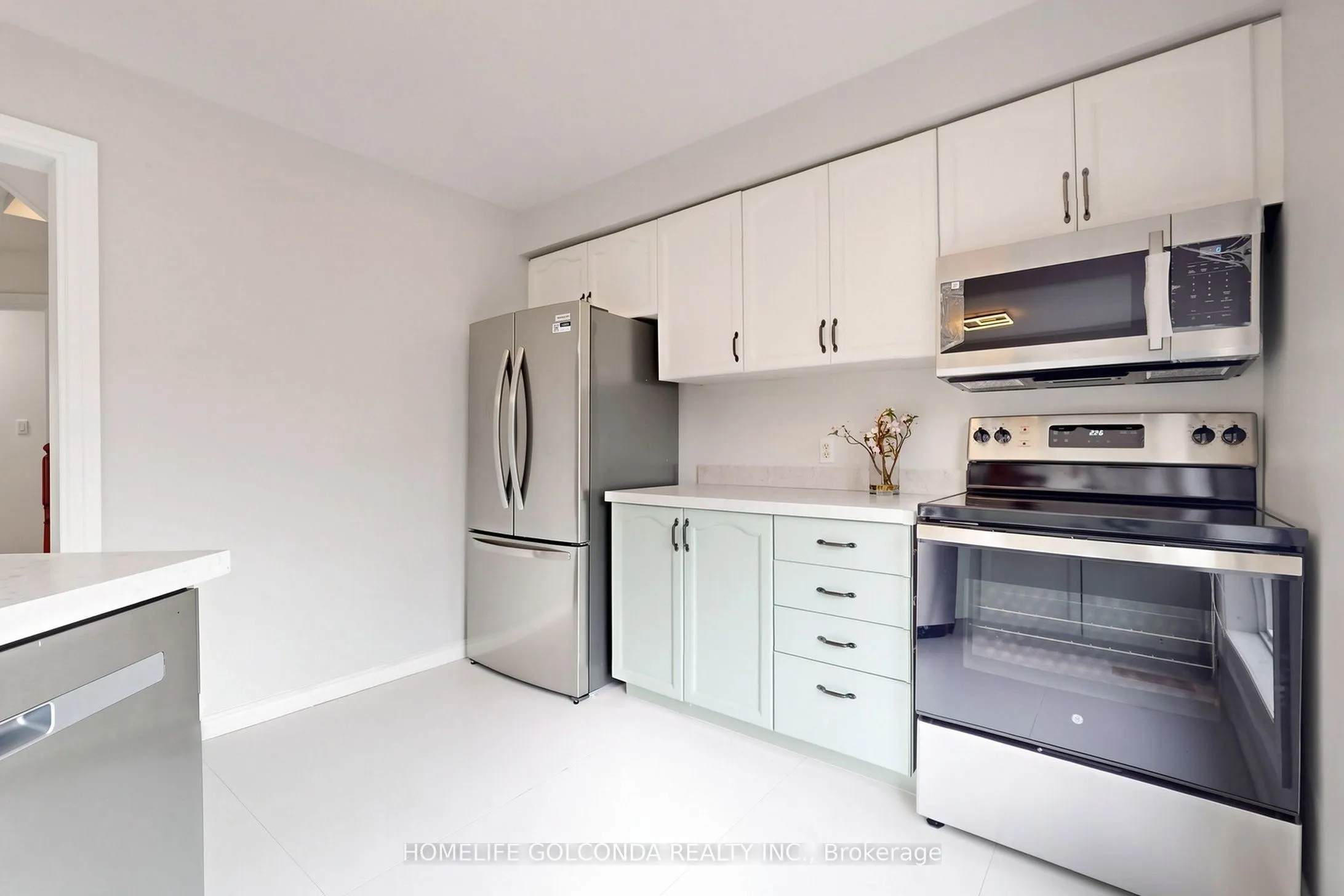 1704 Canadore Crescent