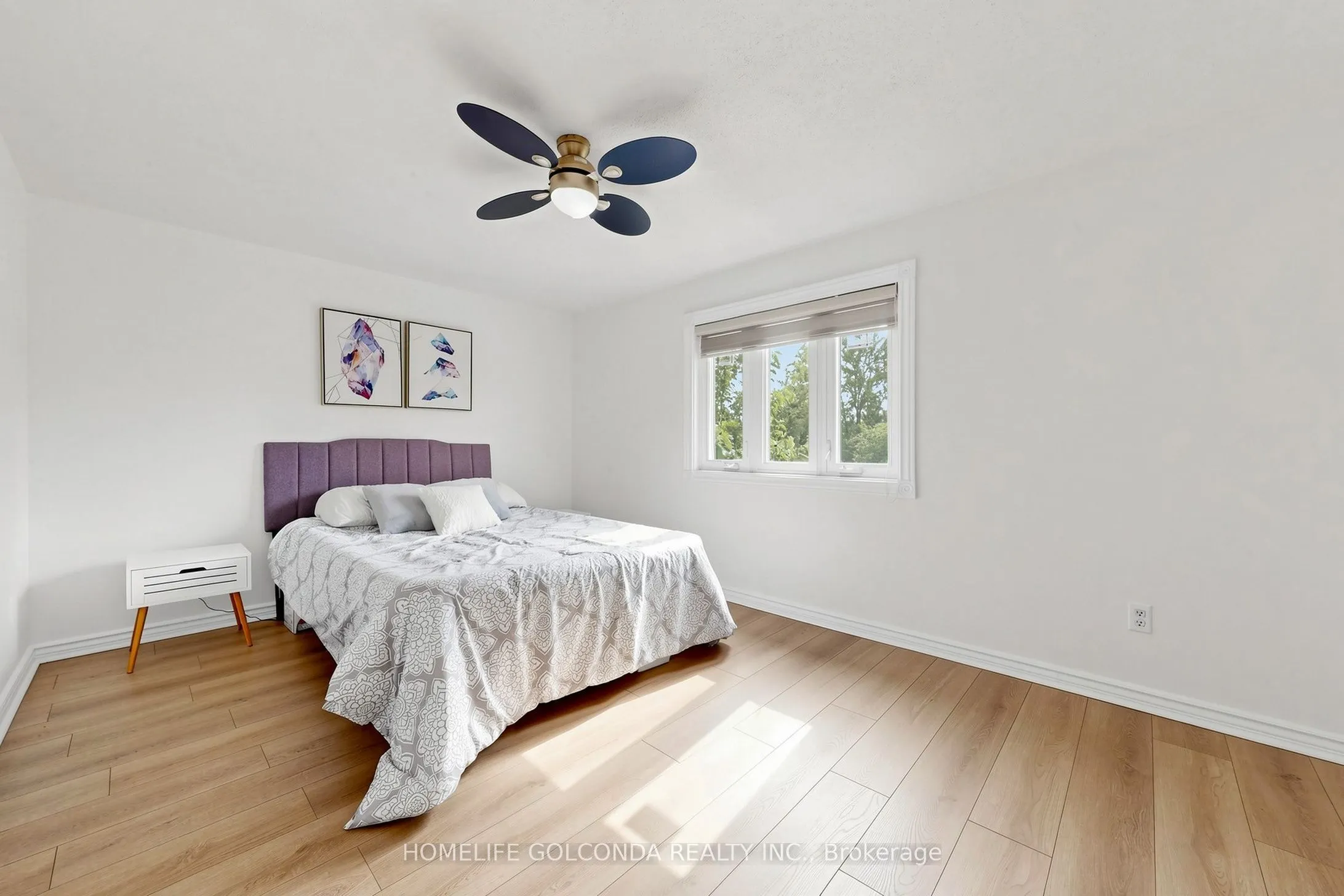 1704 Canadore Crescent