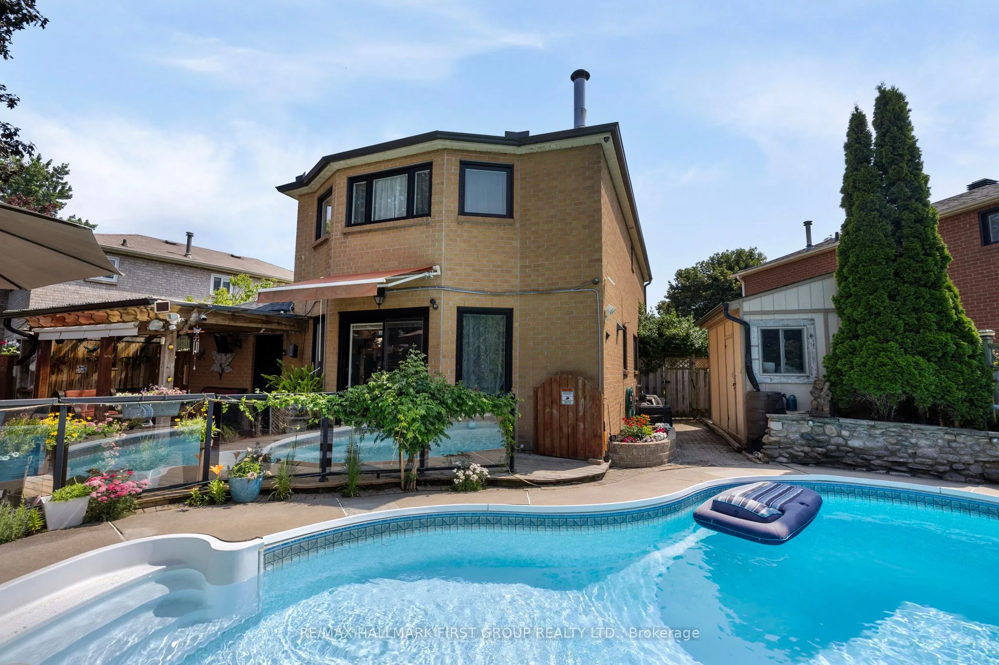 11 Bowers Court
