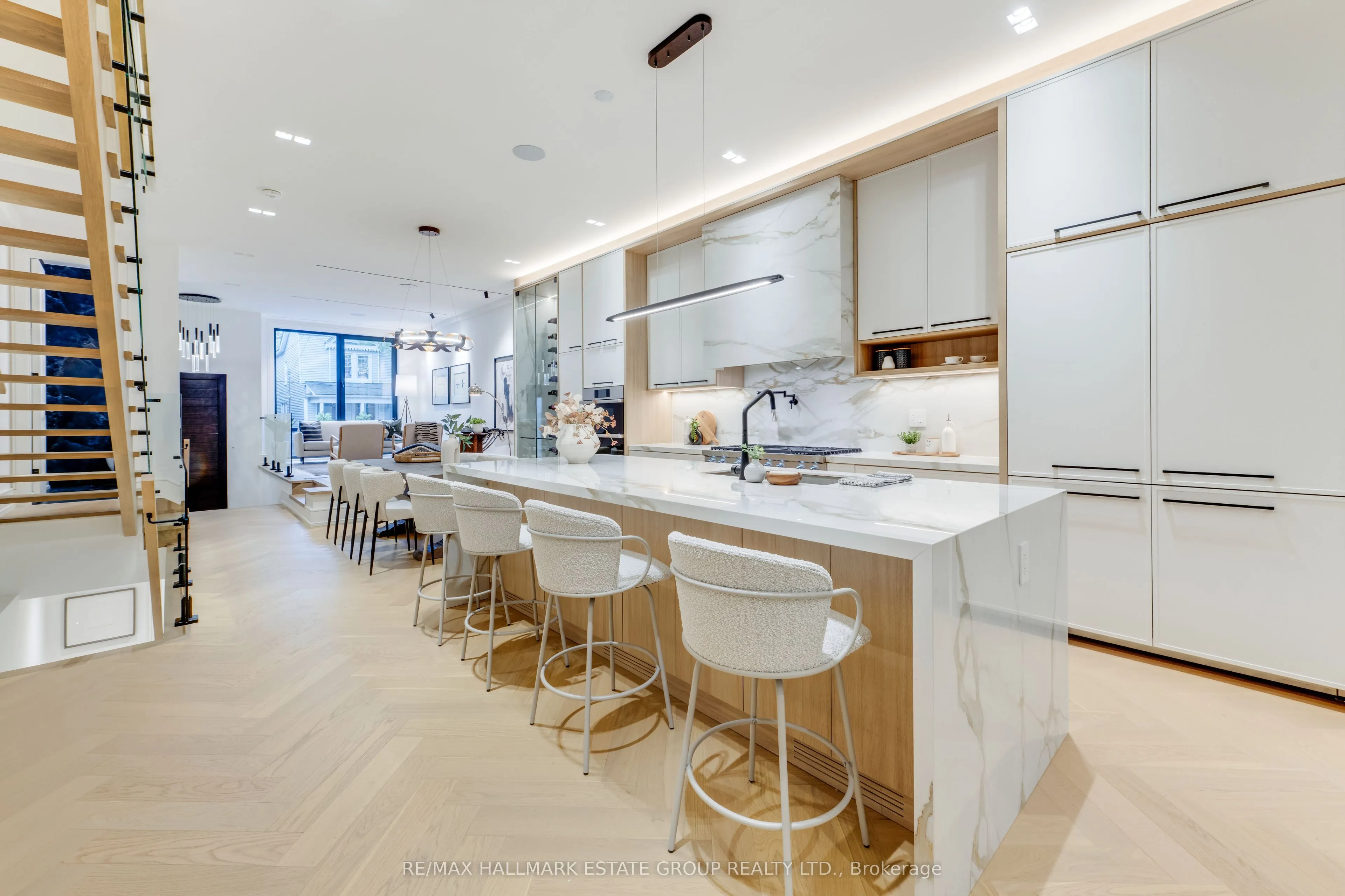 10 Wheeler Avenue