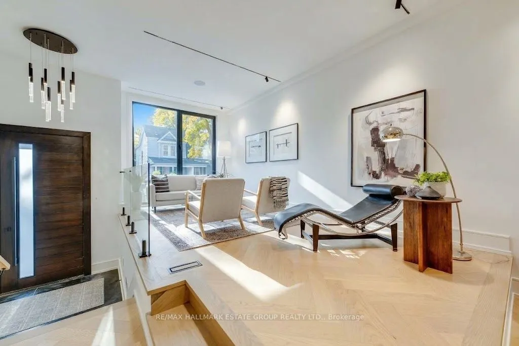 10 Wheeler Avenue