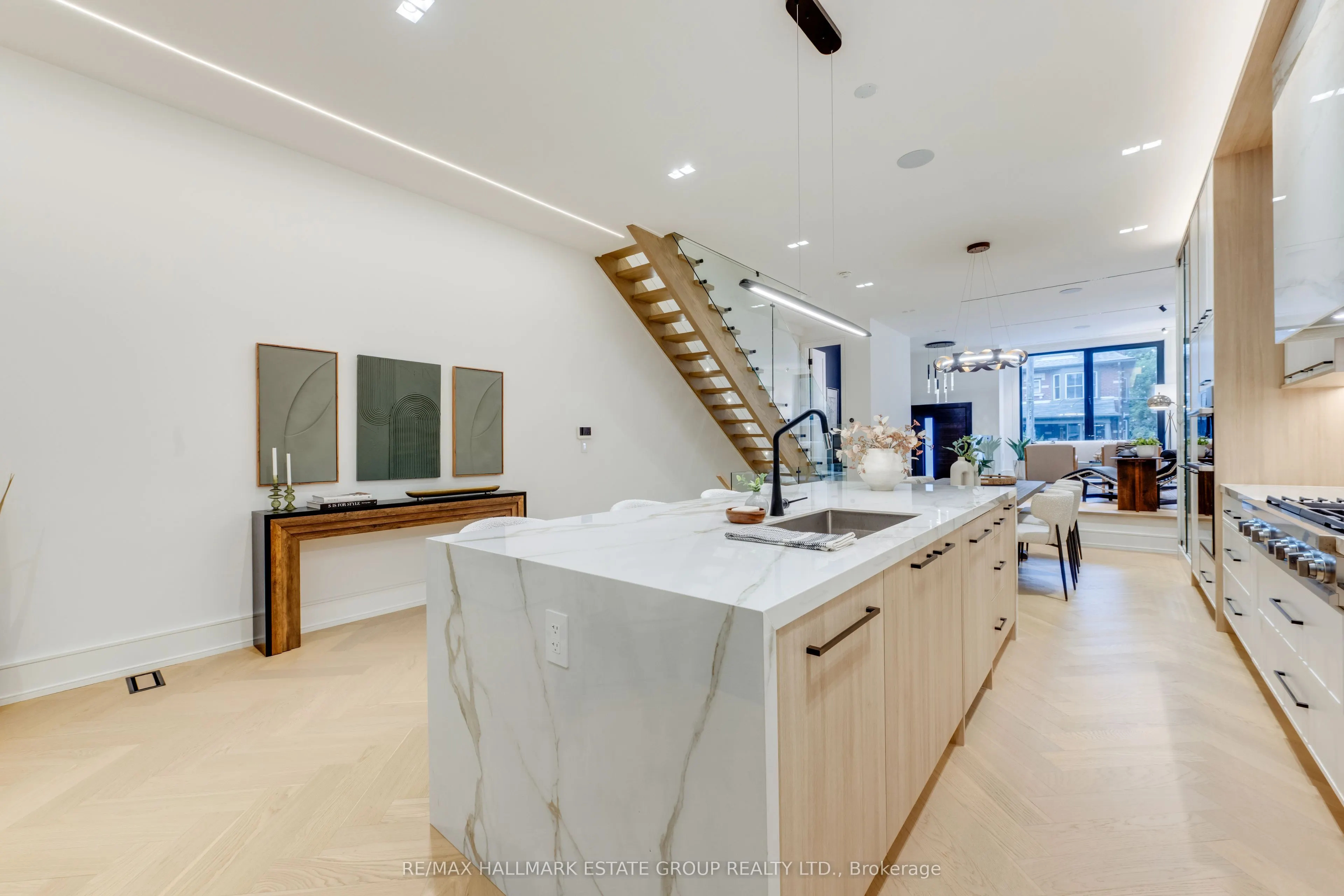 10 Wheeler Avenue