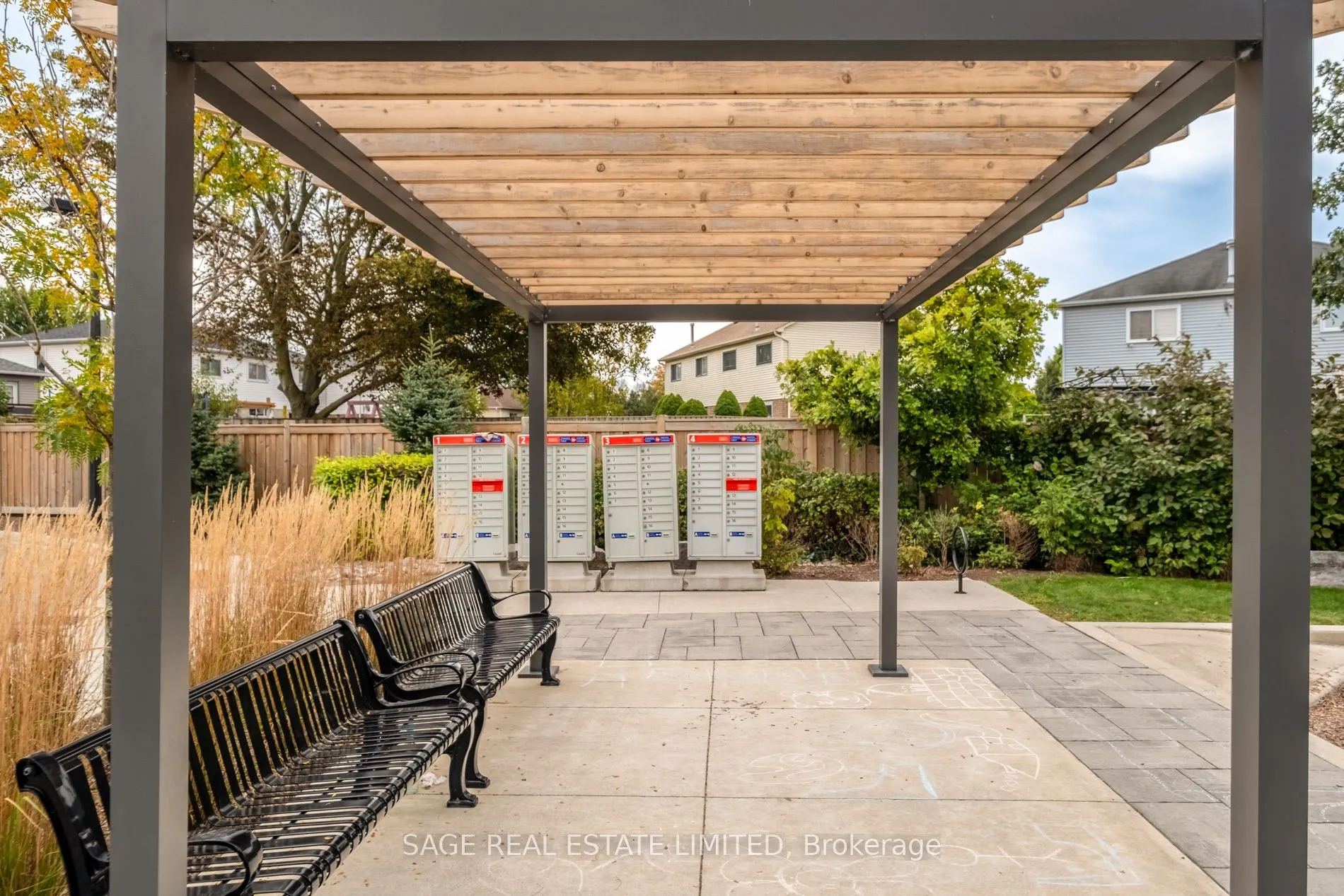 842 Atwater Path