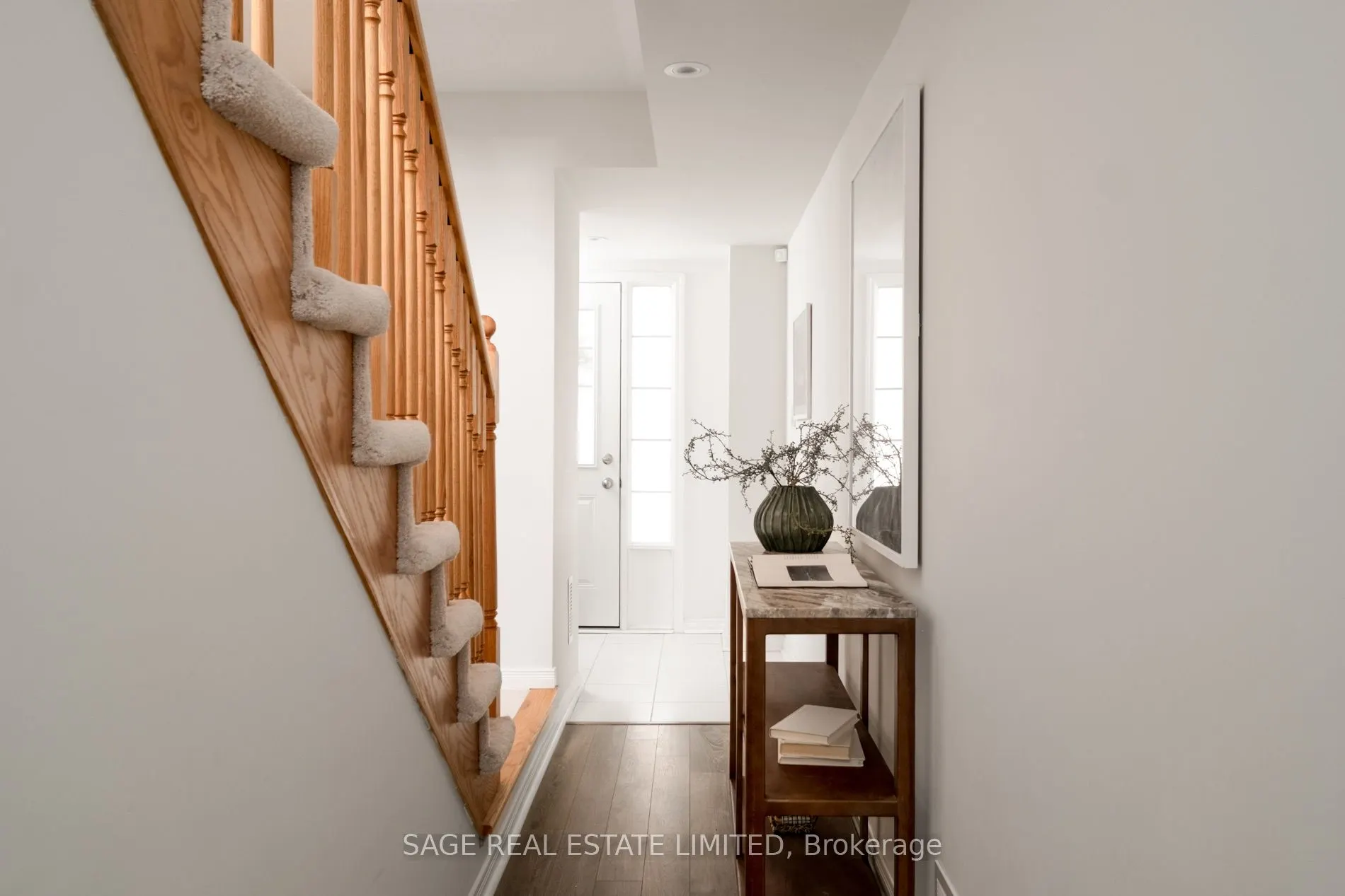 842 Atwater Path