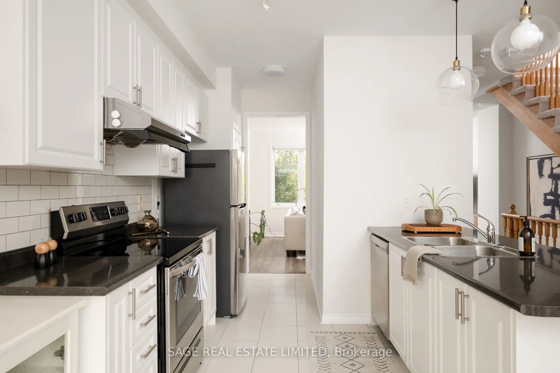 842 Atwater Path
