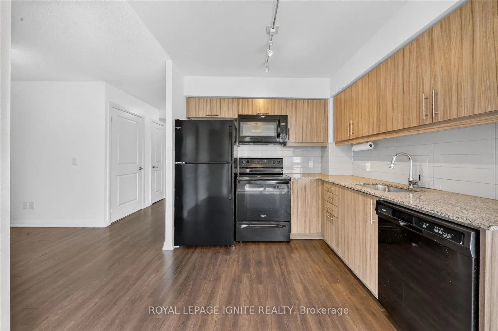 30 Meadowglen Place #1110