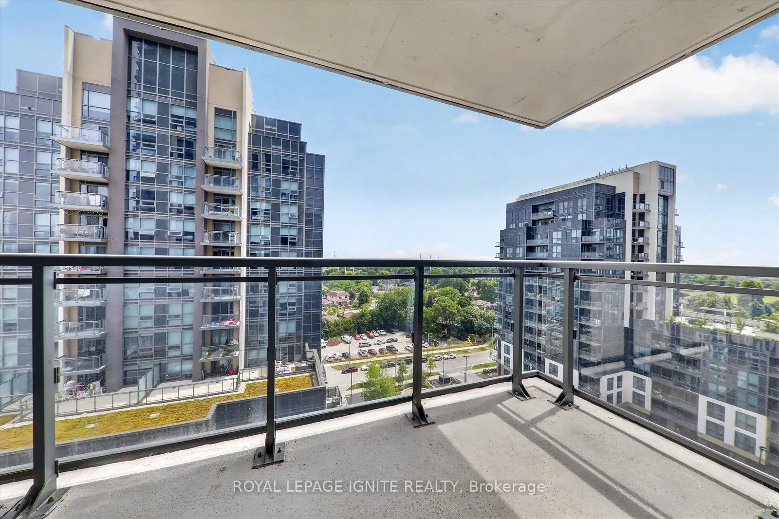 30 Meadowglen Place #1110