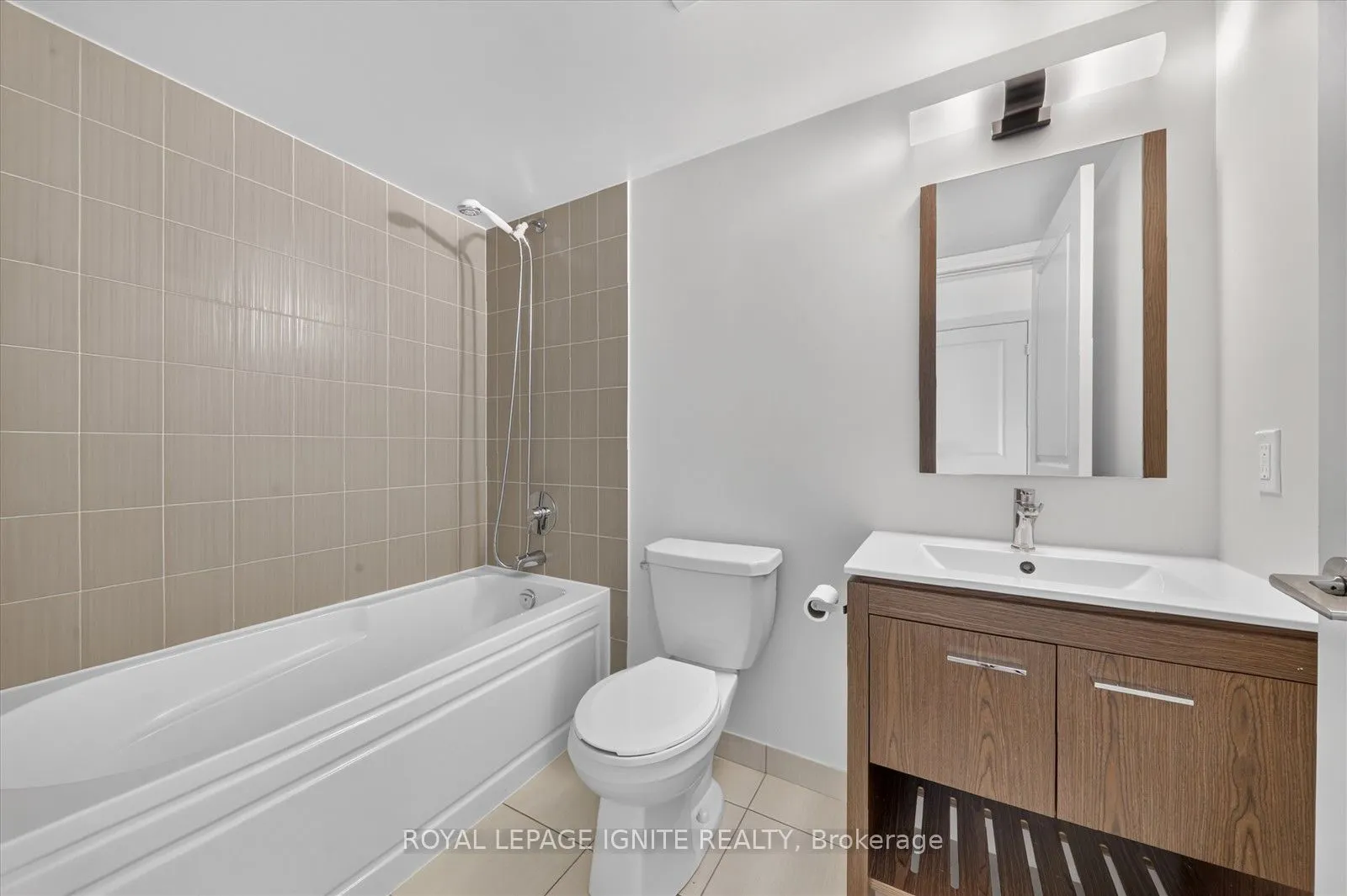 30 Meadowglen Place #1110