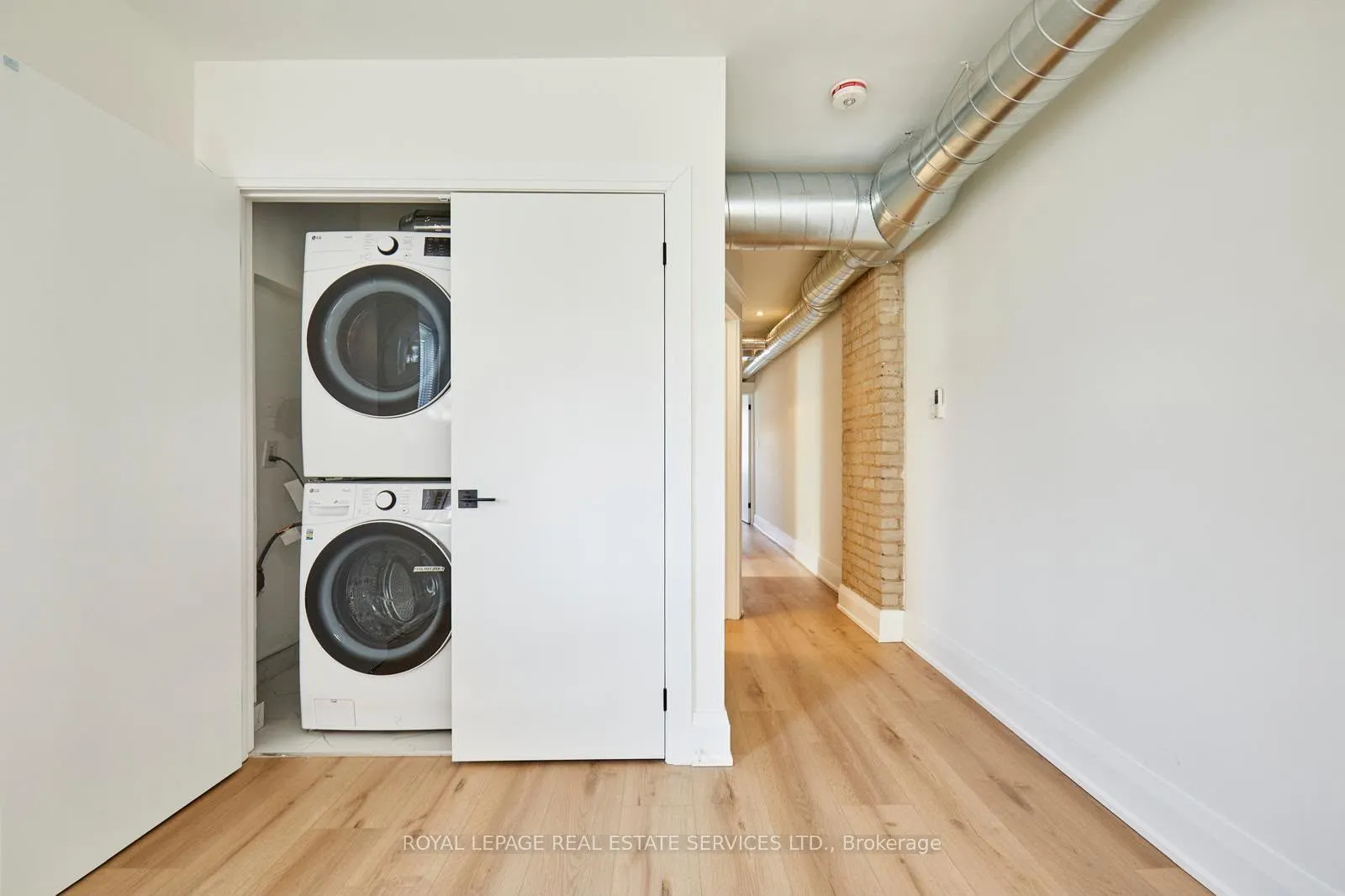 927 Kingston Road #2nd Floor