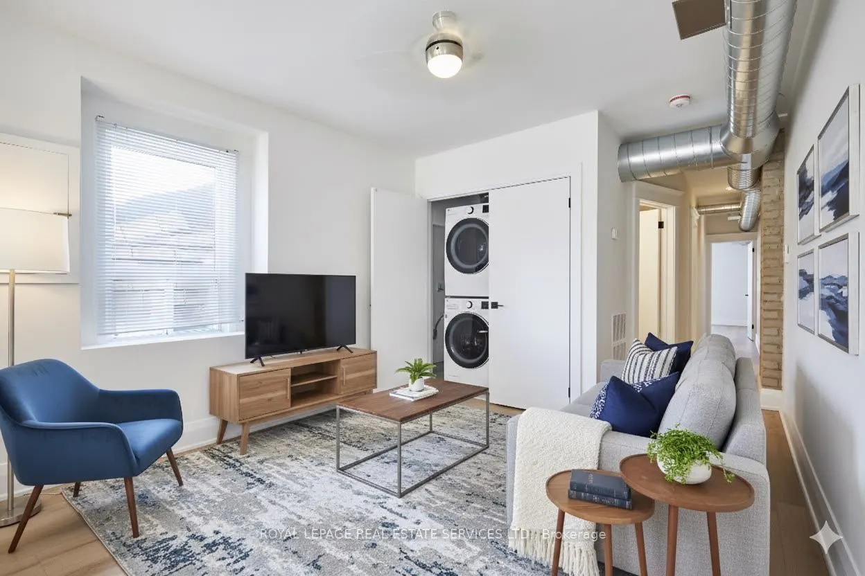 927 Kingston Road #2nd Floor