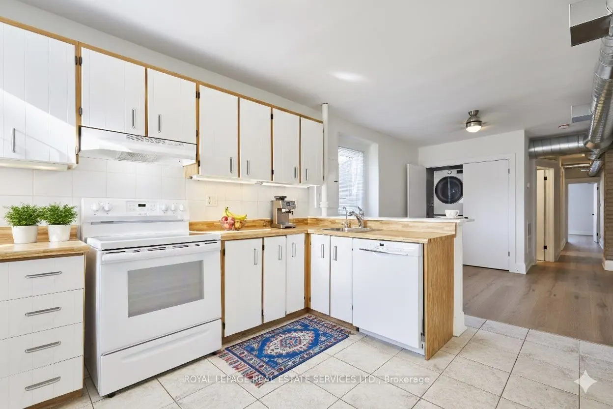 927 Kingston Road #2nd Floor