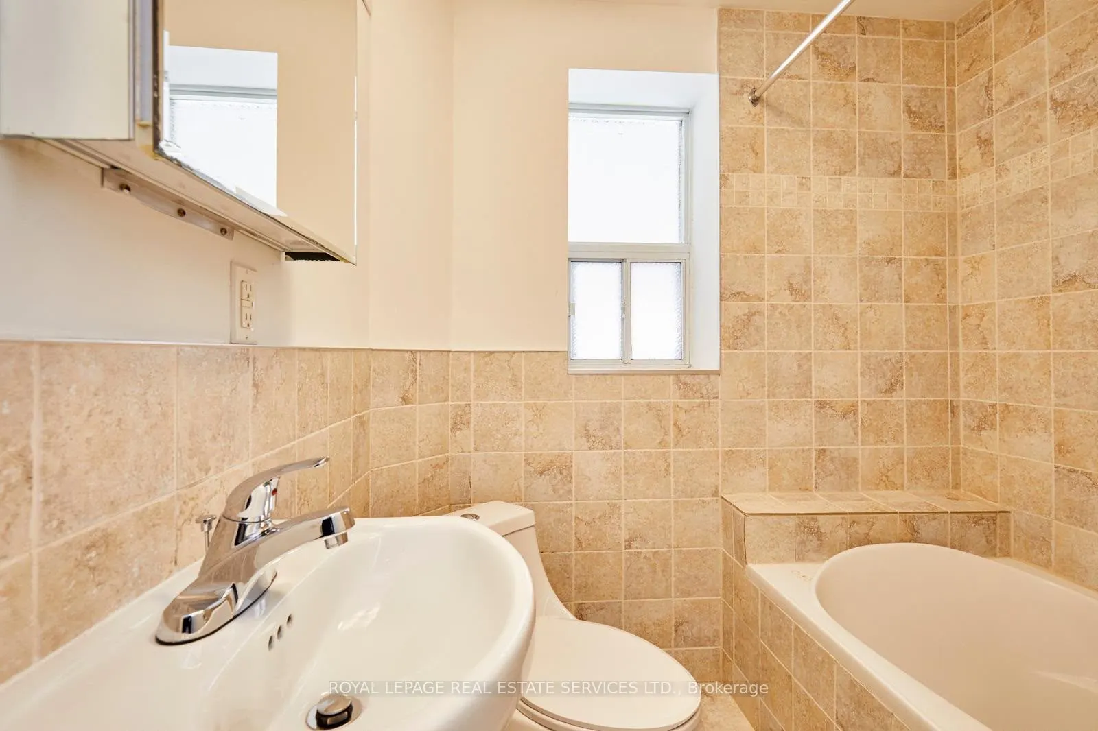 927 Kingston Road #2nd Floor