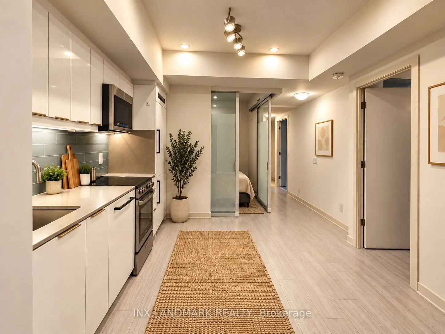 90 Glen Everest Road #422
