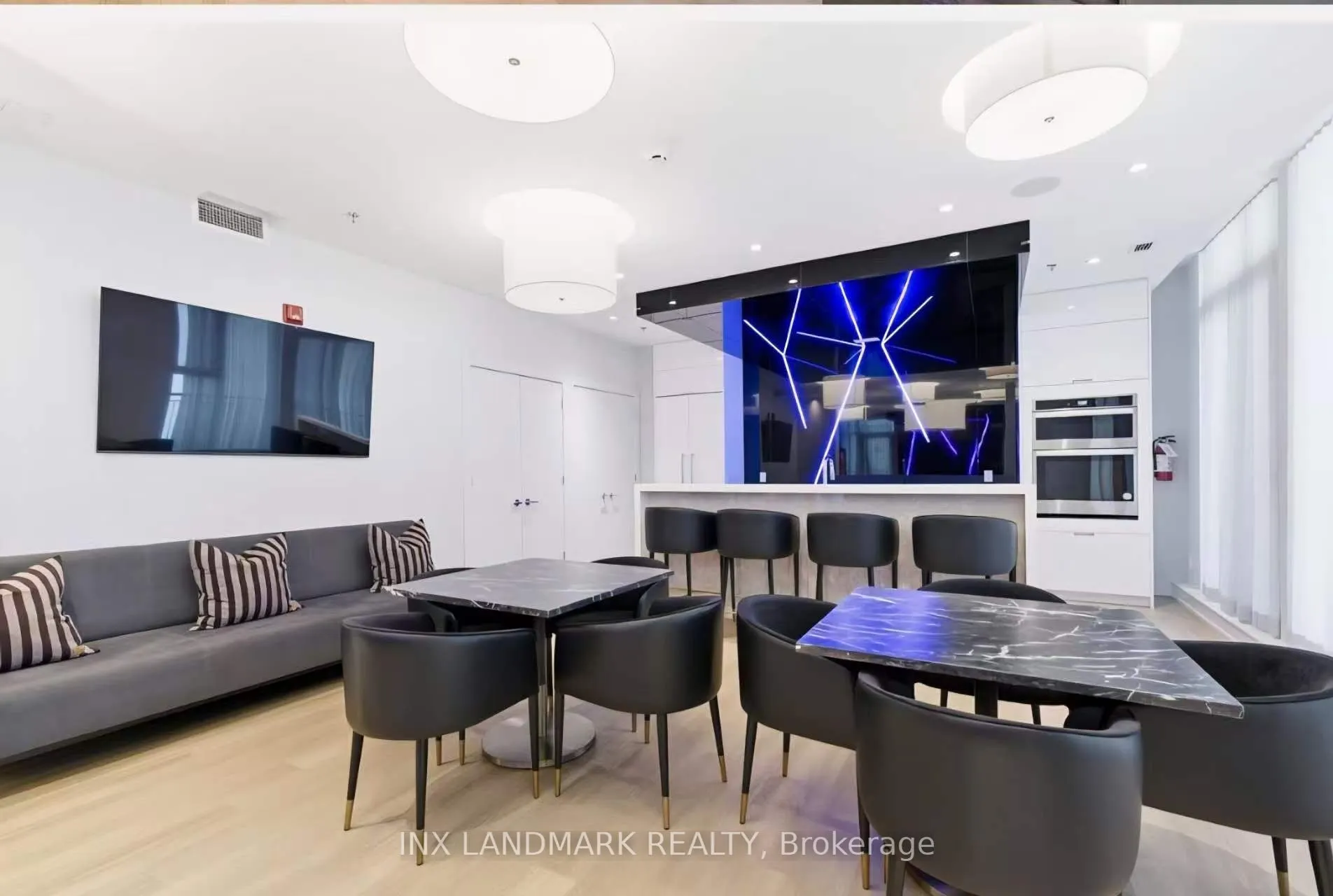 90 Glen Everest Road #422