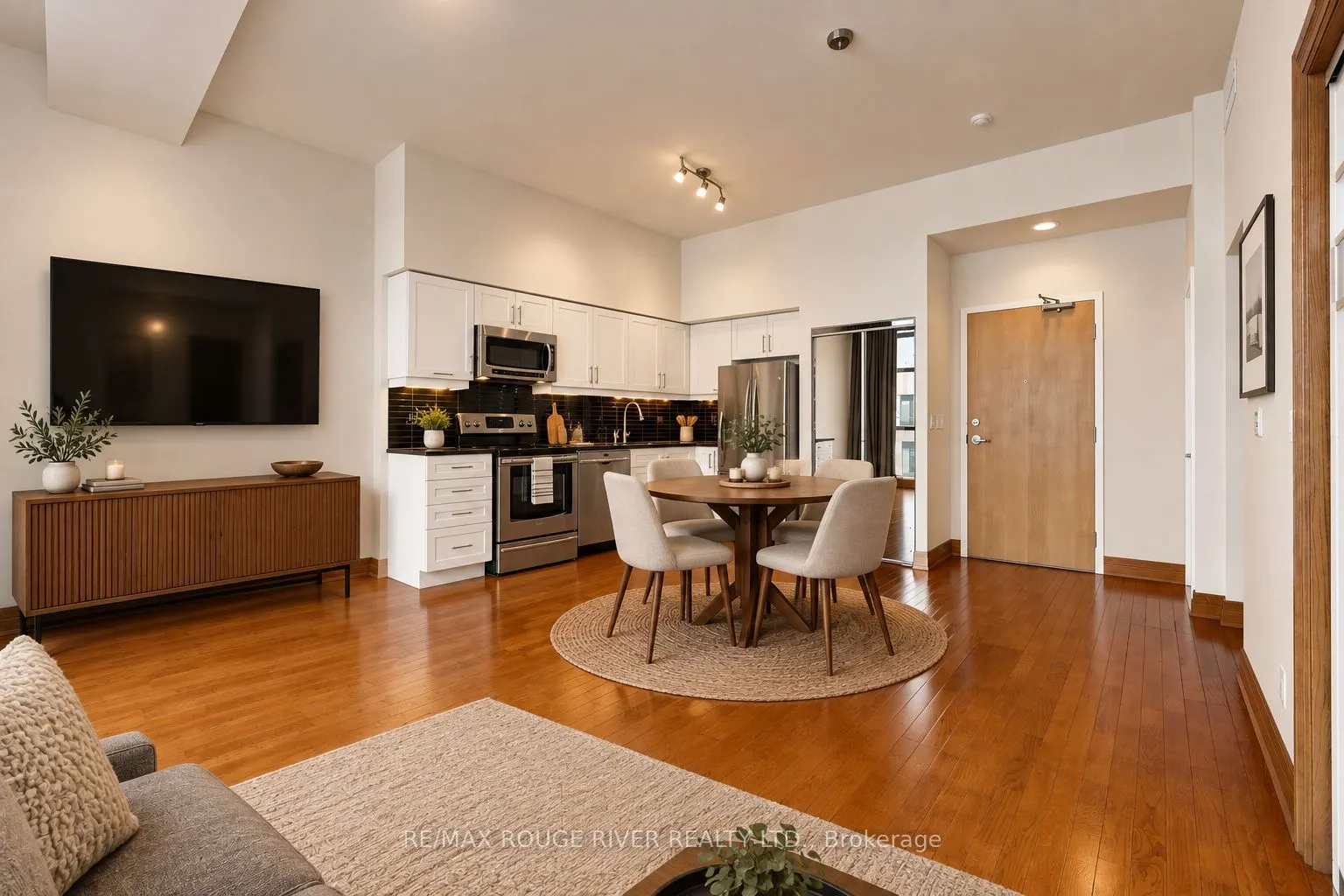 601 Kingston Road #PH606