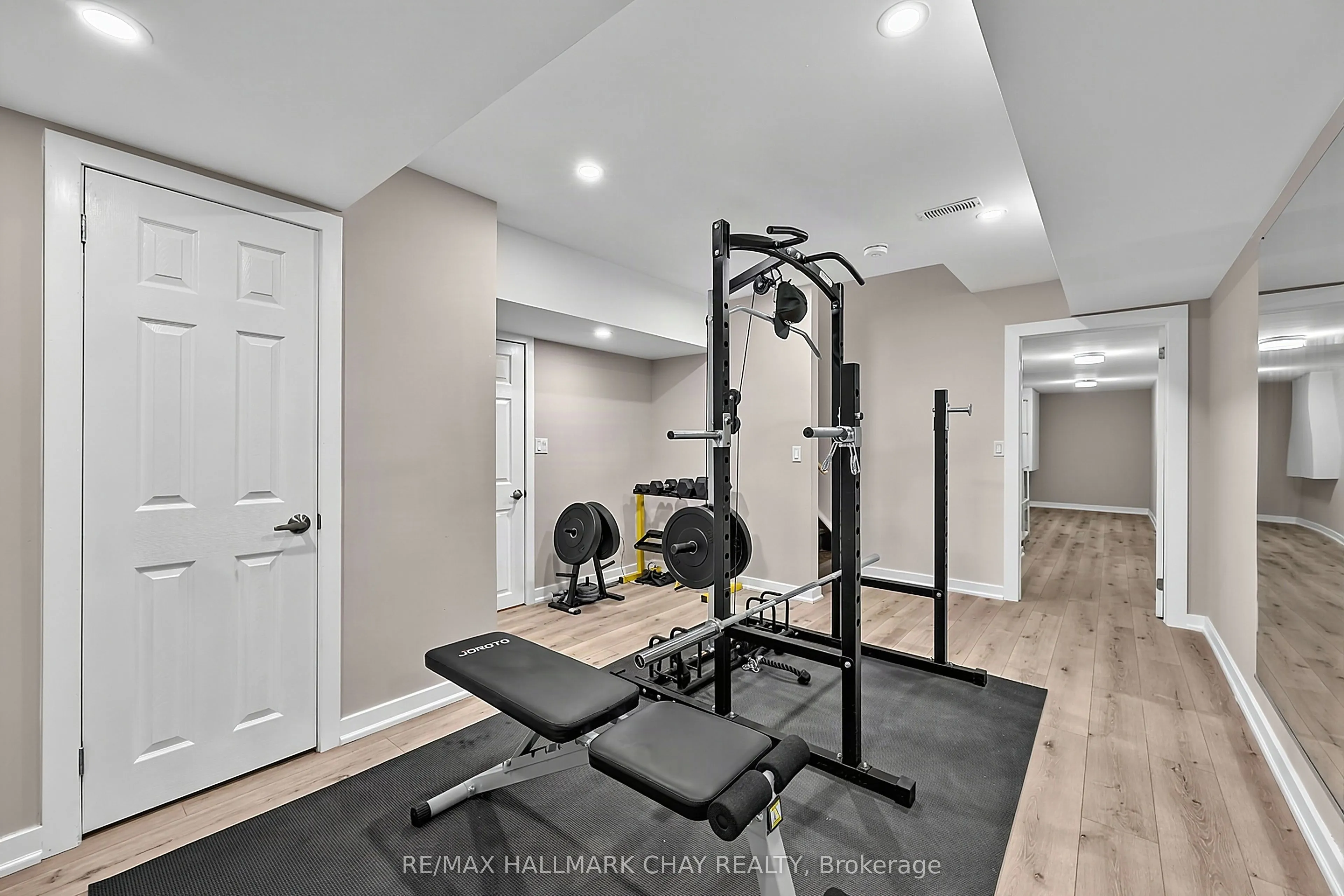 2526 Castlegate Crossing