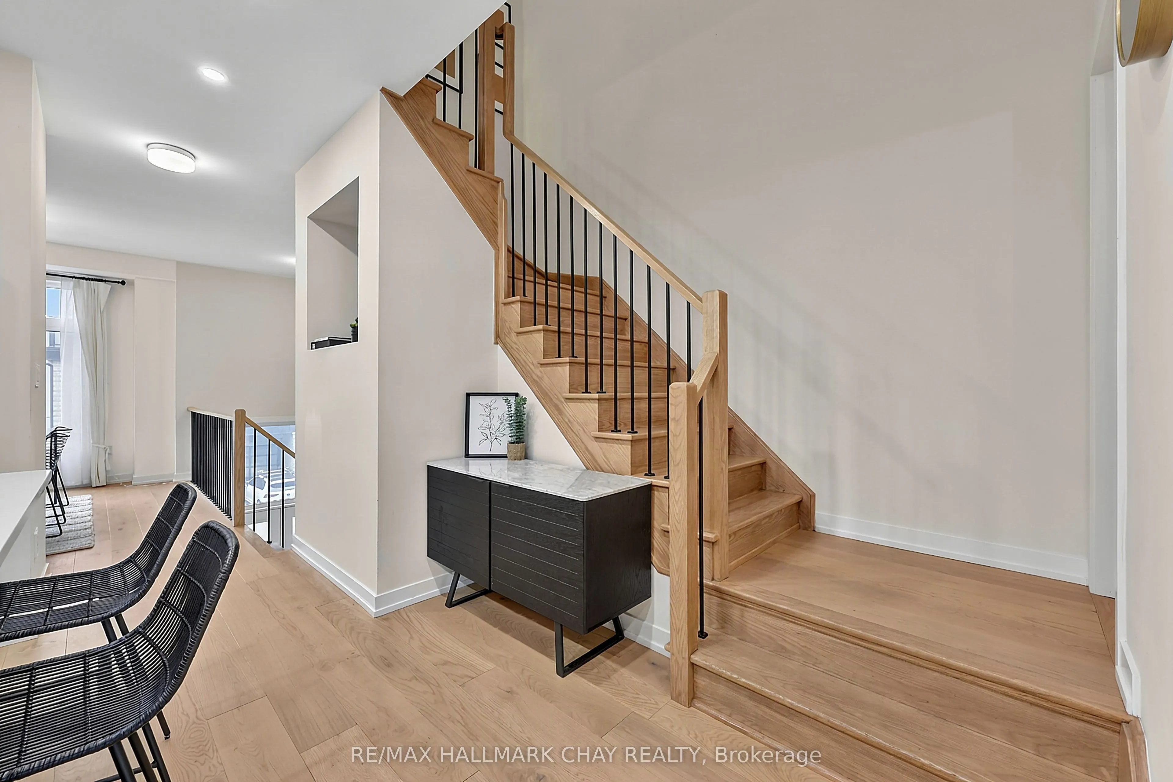 2526 Castlegate Crossing