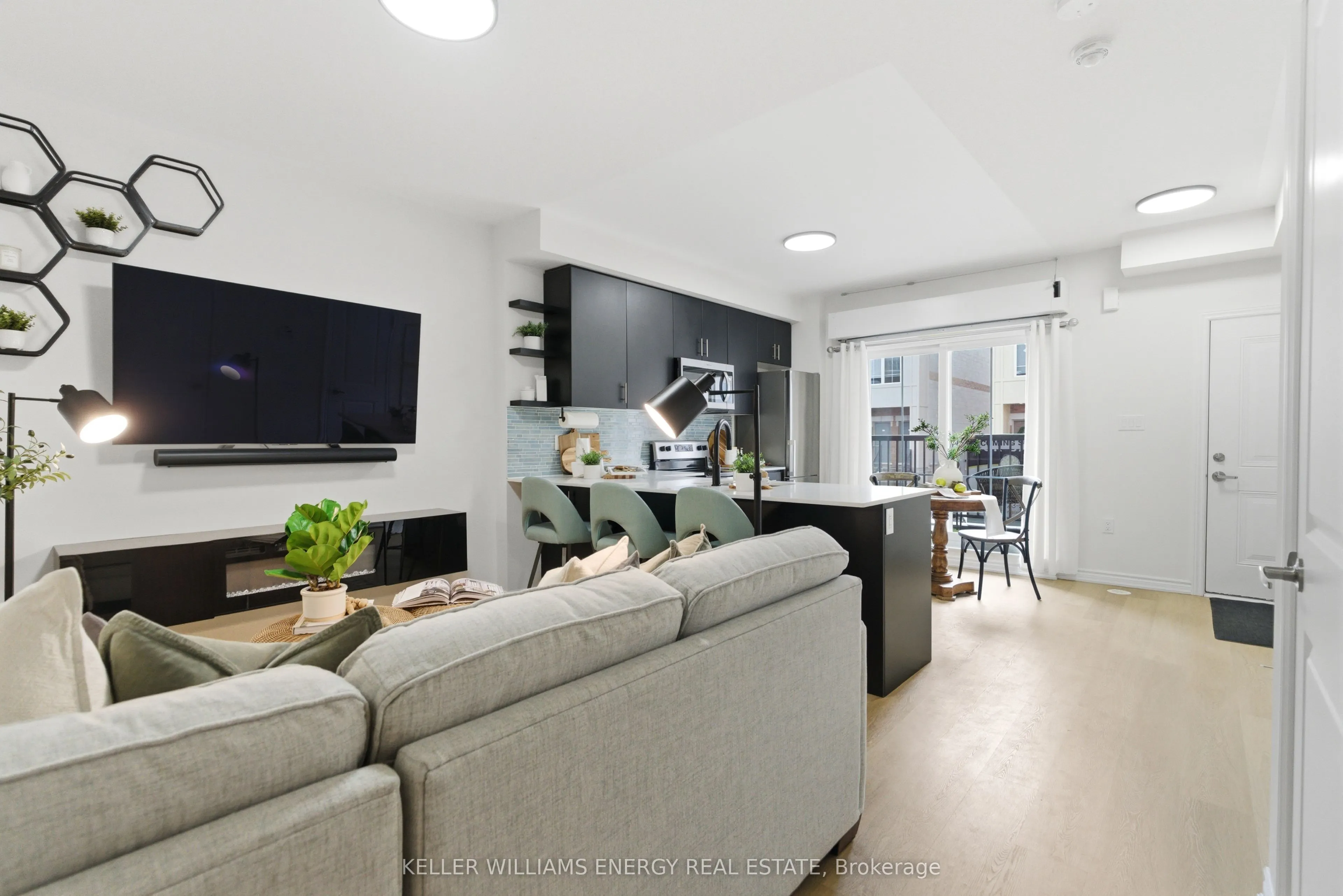 475 Beresford Path #7