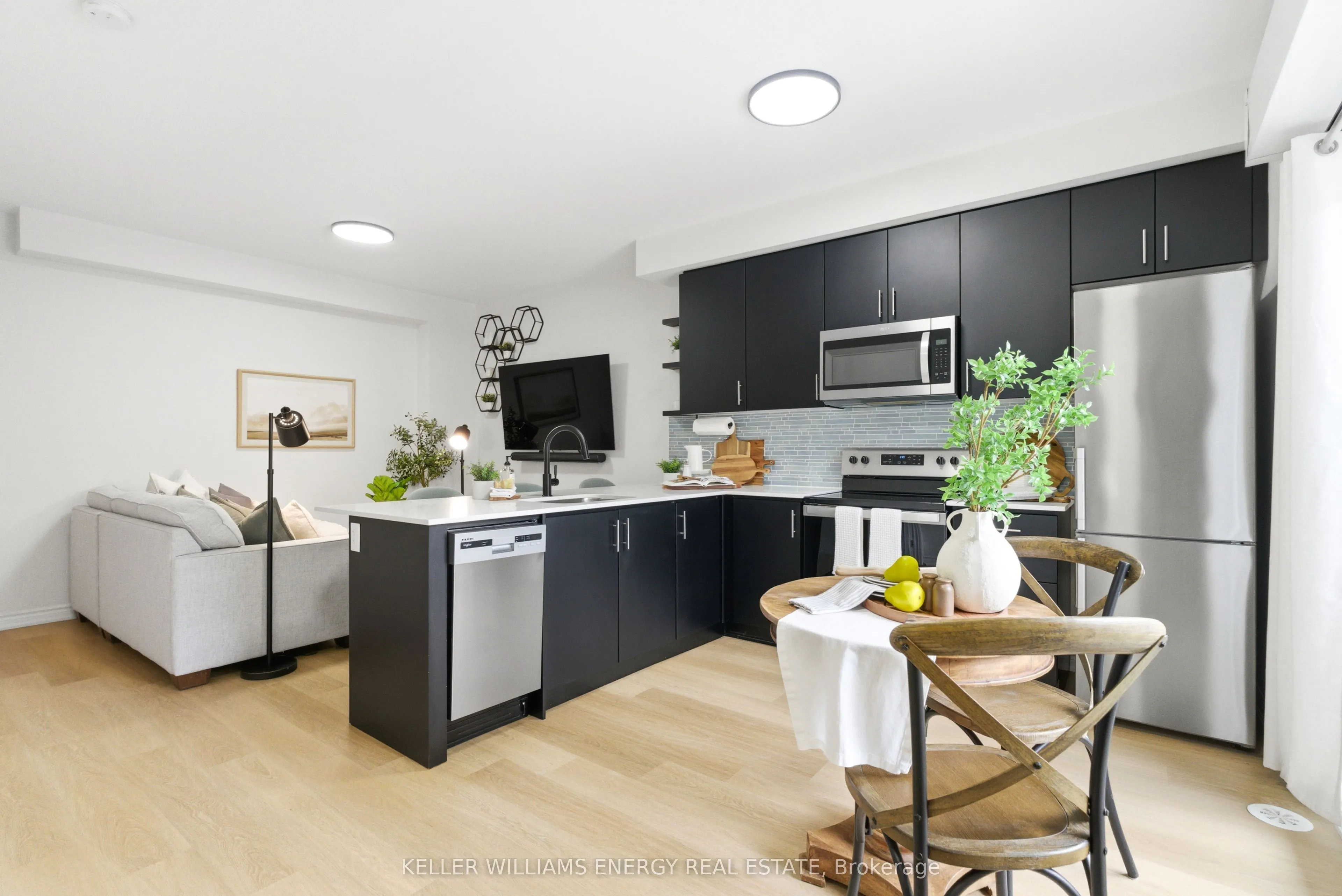 475 Beresford Path #7