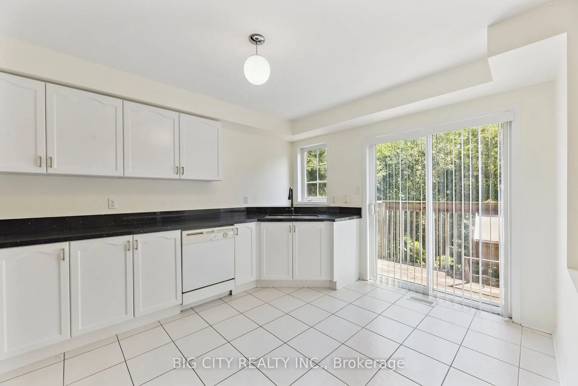 23 Angier Crescent #Upper