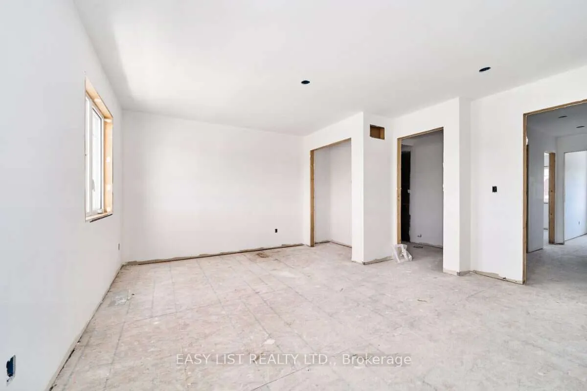 31 Addyman Crescent
