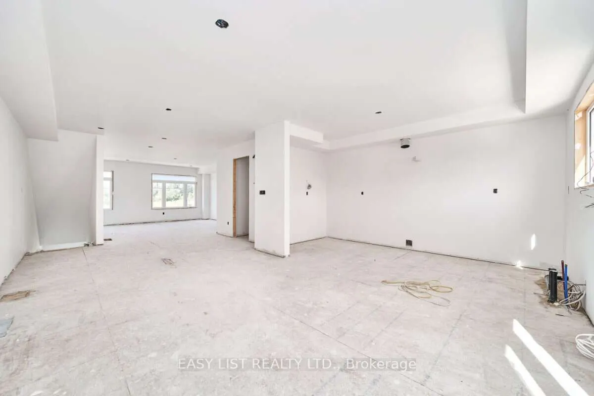 31 Addyman Crescent