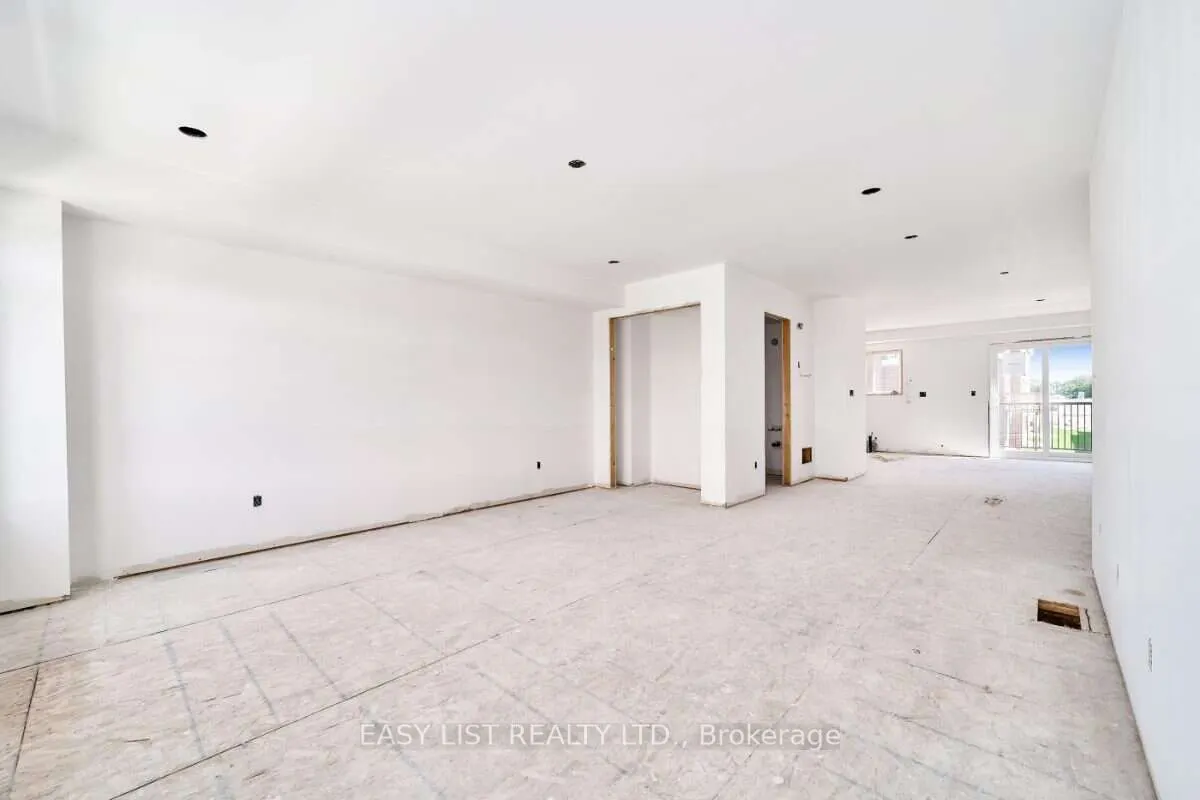 31 Addyman Crescent