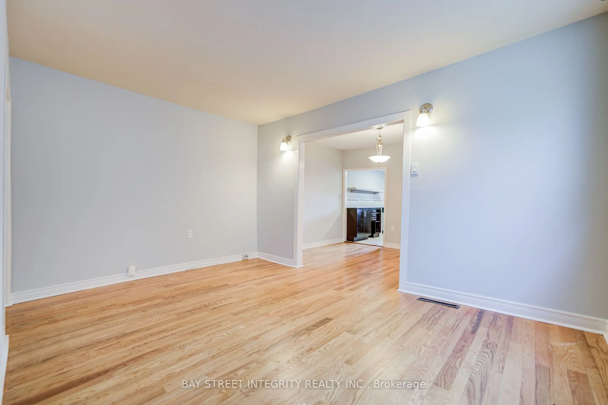 19 Robinson Avenue