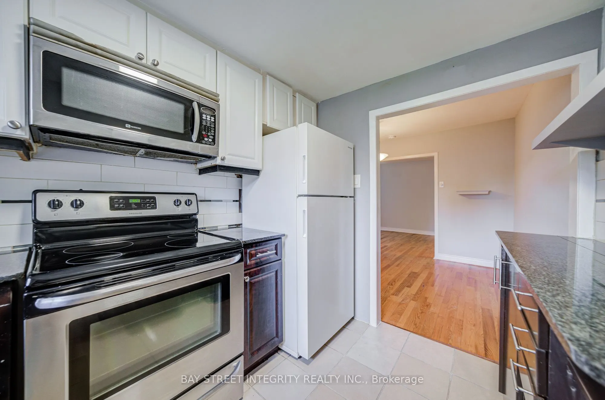19 Robinson Avenue