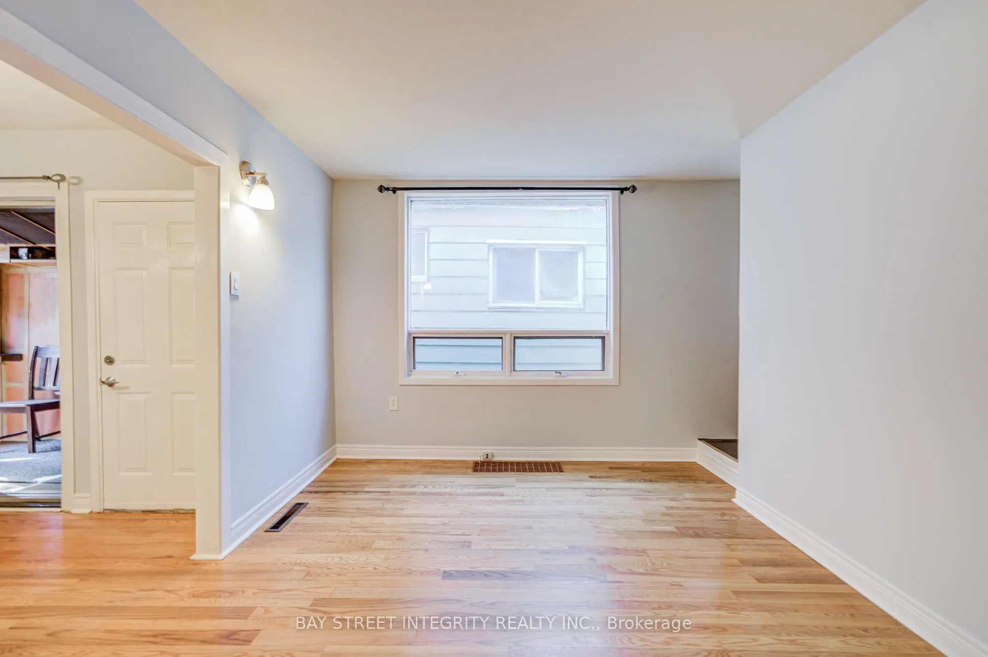 19 Robinson Avenue