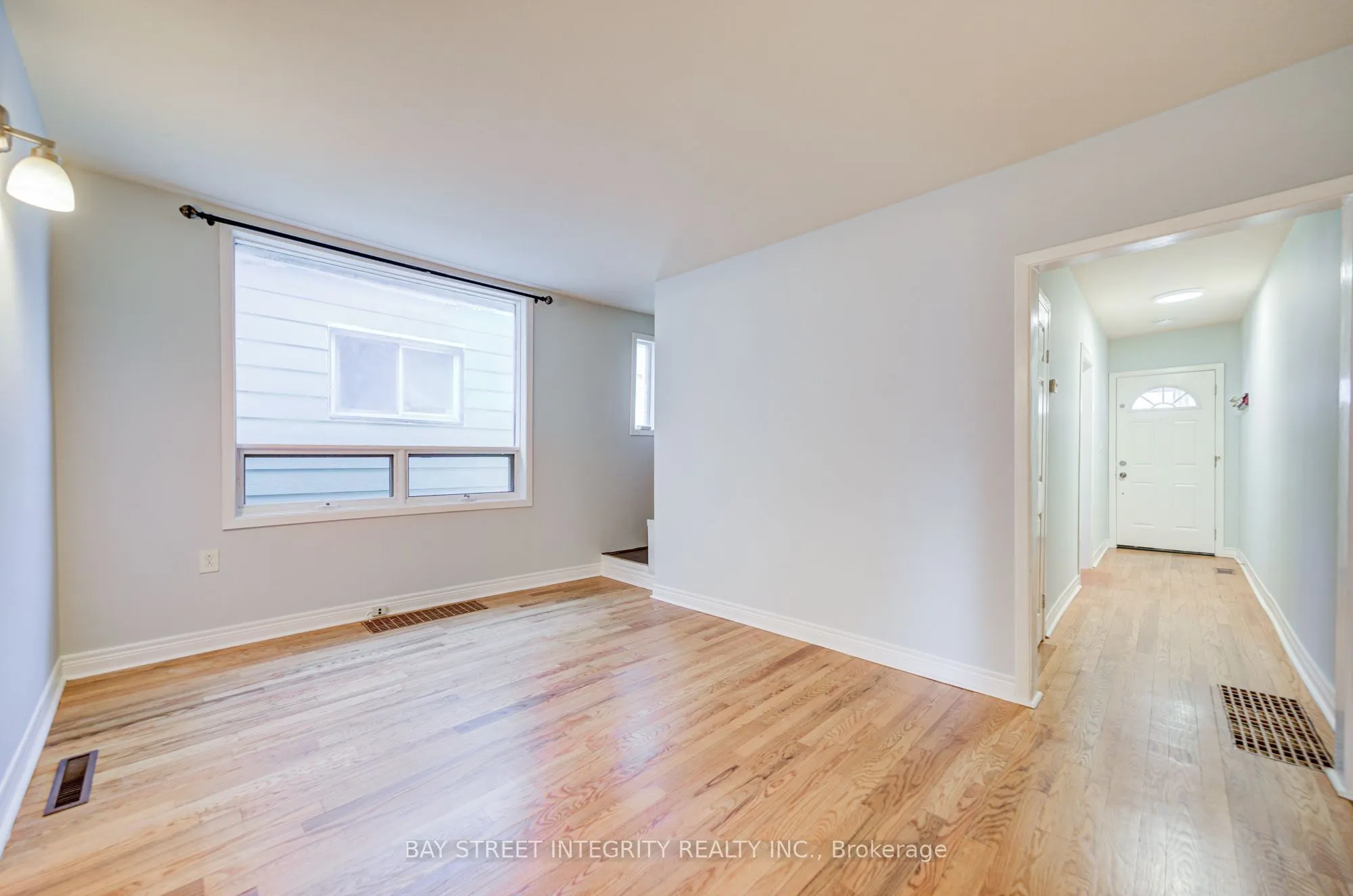 19 Robinson Avenue