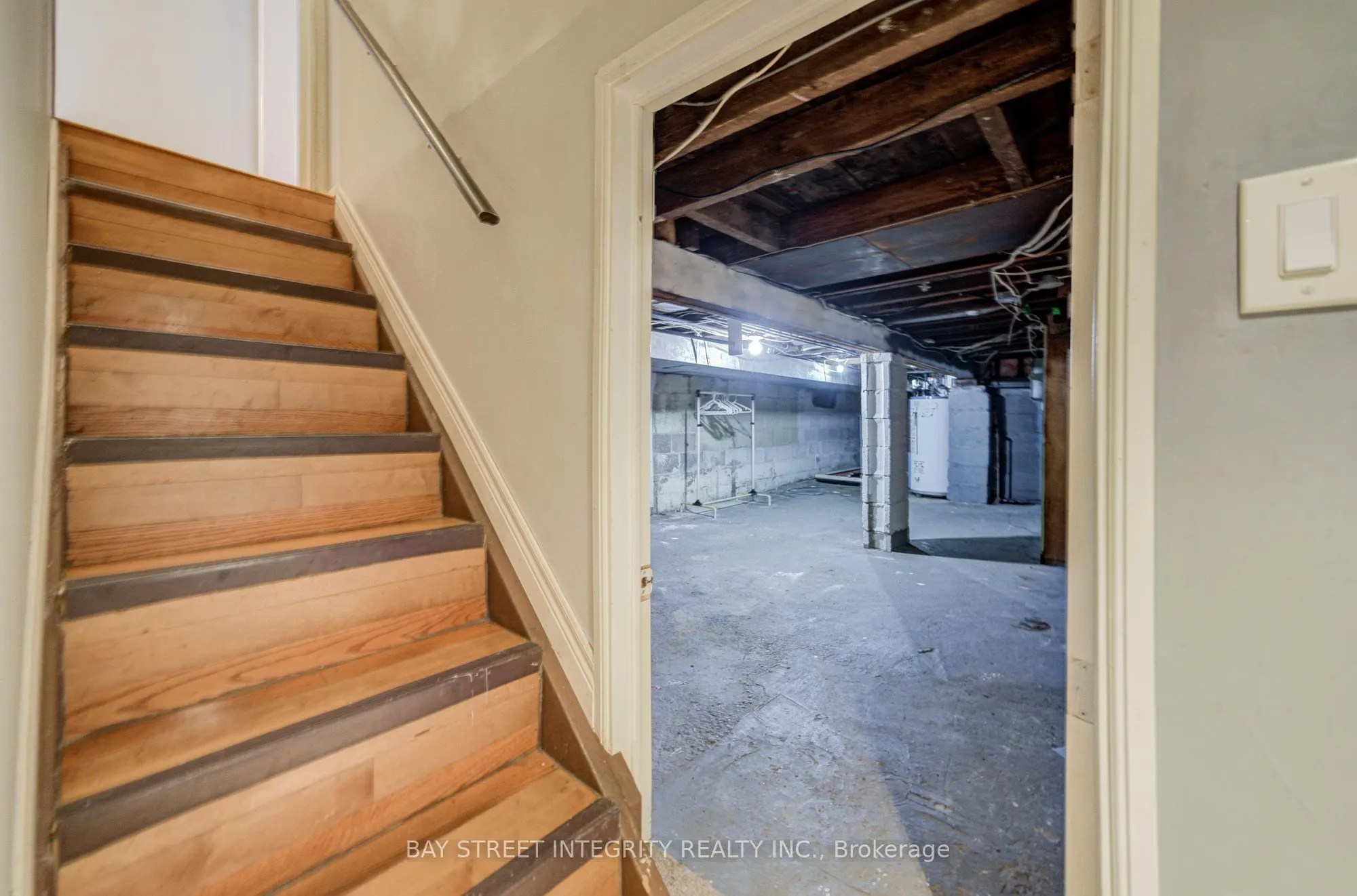 19 Robinson Avenue