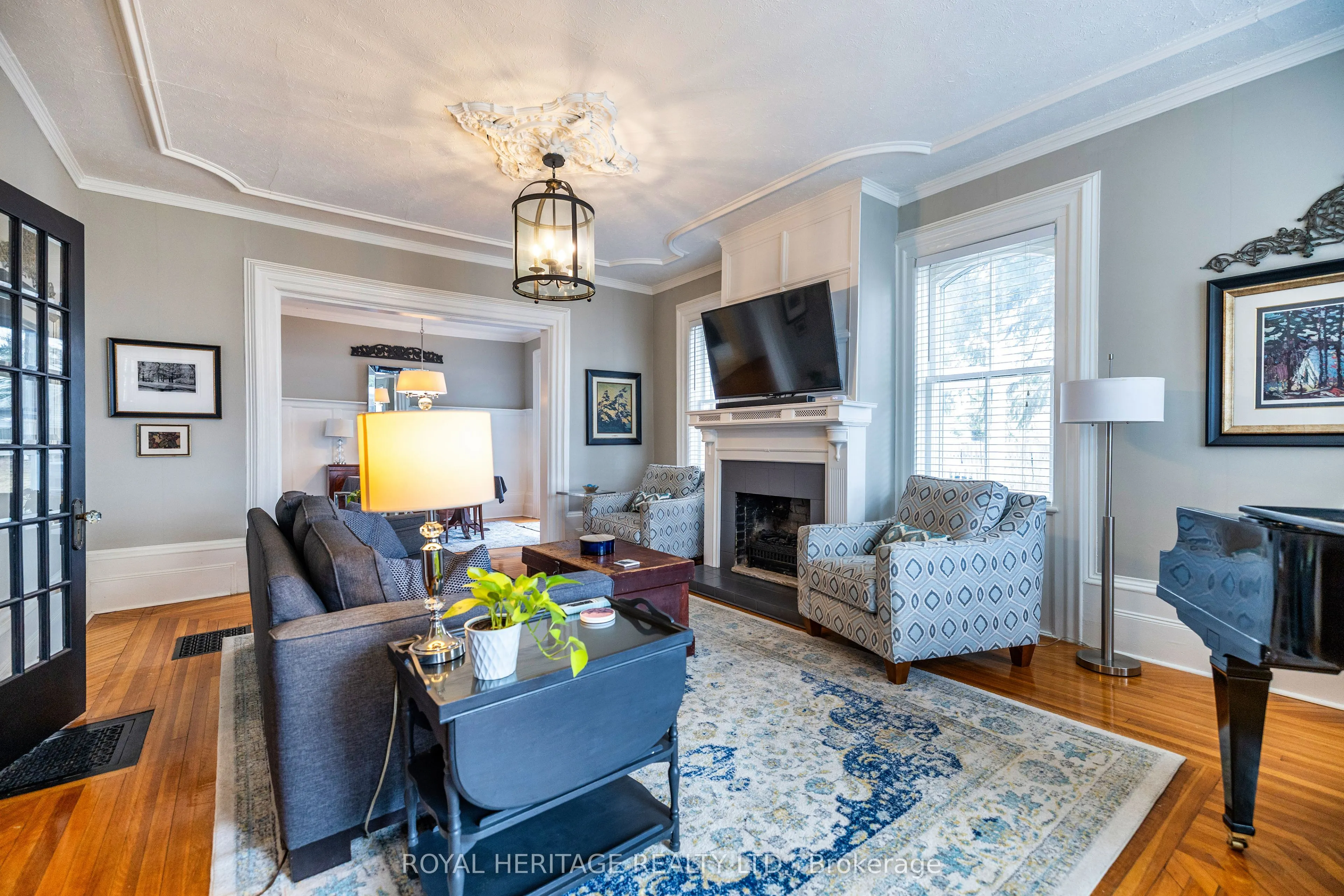 220 Cochrane Street