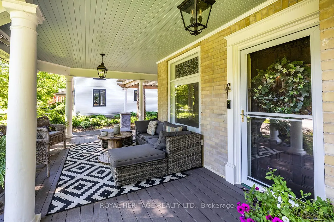 220 Cochrane Street
