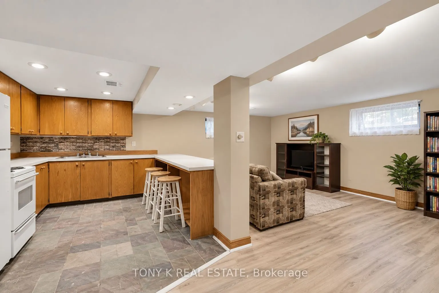 102 Haileybury Drive