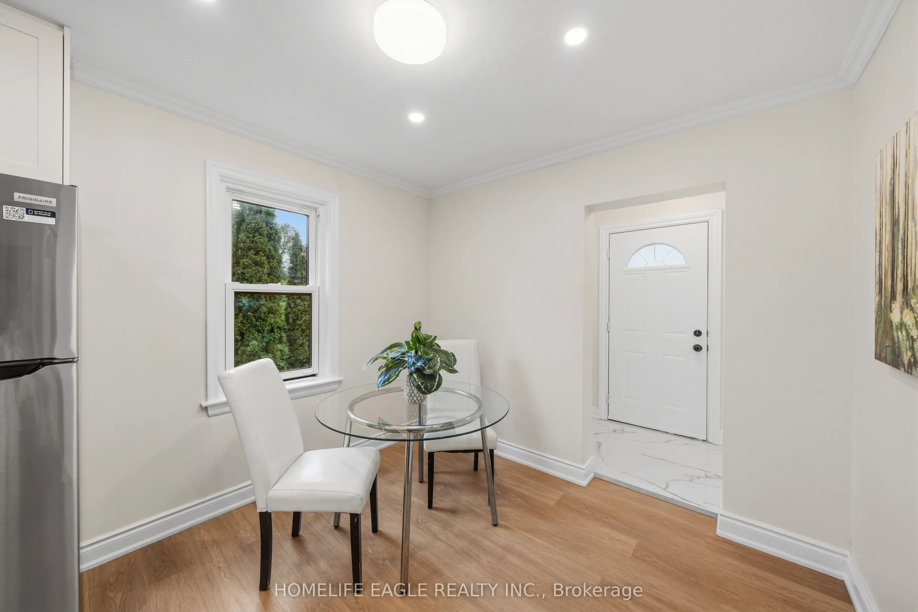 82 Scarborough Heights Boulevard